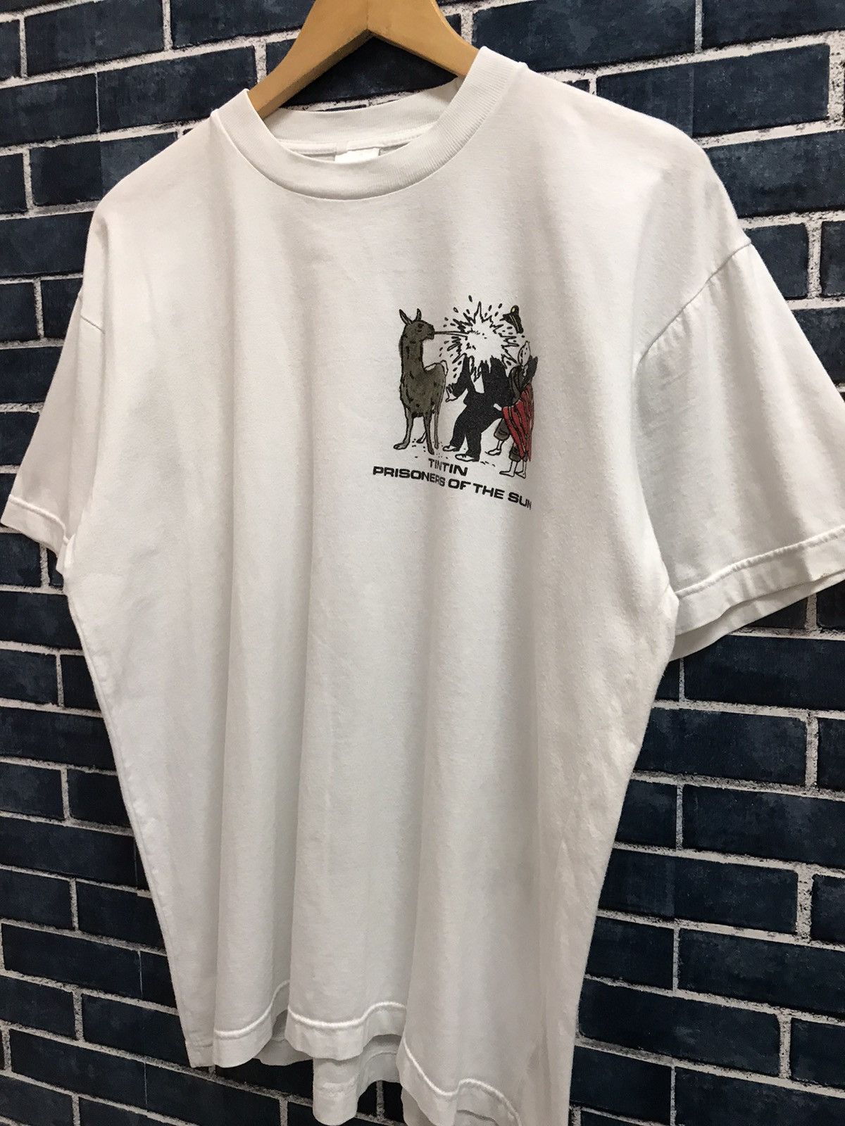 Cartoon Network × Vintage Vintage 90’s TinTin Prisoners Of The Sun Big Print tee Size US L / EU 52-54 / 3 - 7 Thumbnail