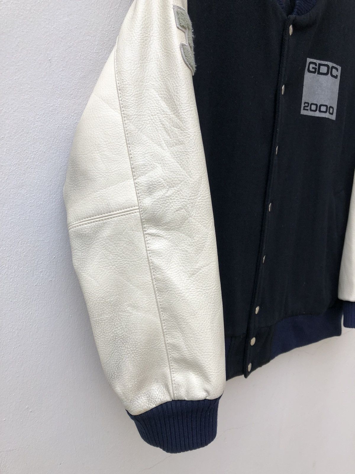Narcotic GDC Vintage GDC 2000 Japan Leather Sleeves Varsity Bomber Size US S / EU 44-46 / 1 - 6 Thumbnail