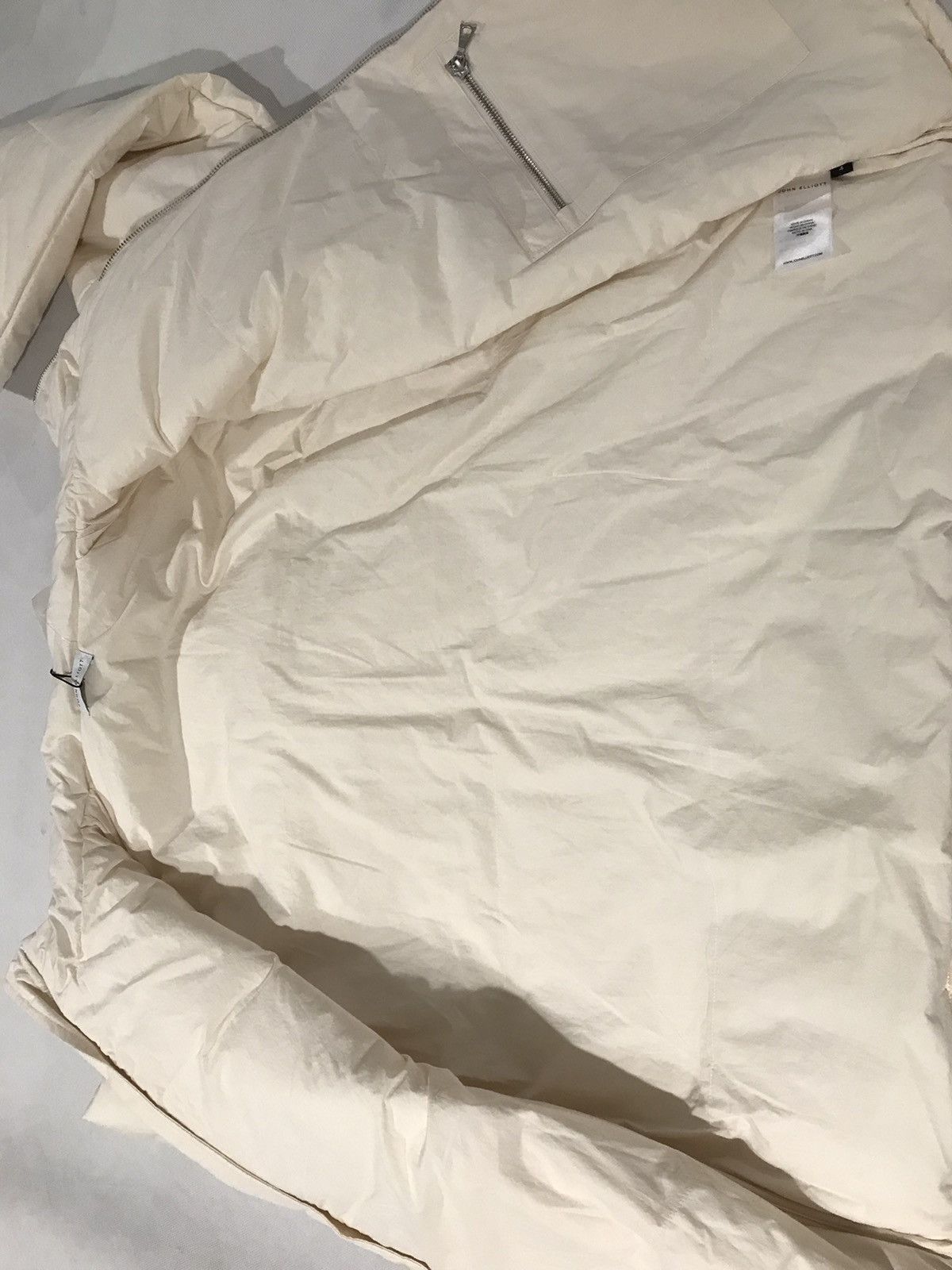 John Elliott John Elliott pico puffer jacket. 4/XL. $898 Size US XL / EU 56 / 4 - 5 Thumbnail