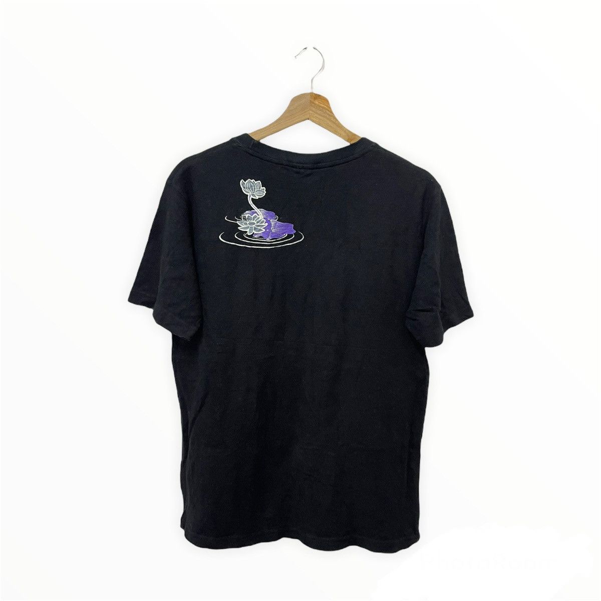 Vintage Vintage Koi Fish Sukajan Big Logo Tshirt Size US S / EU 44-46 / 1 - 2 Thumbnail