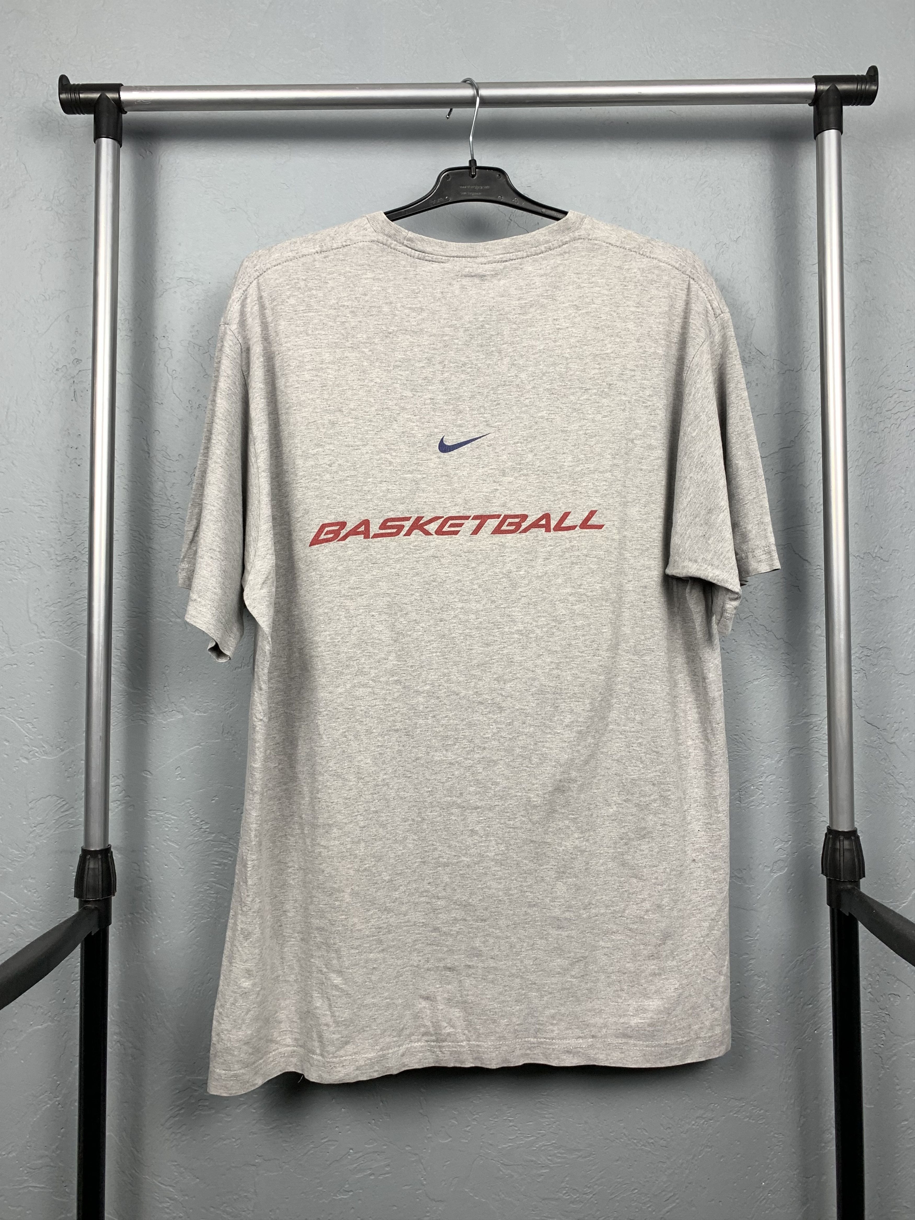 Nike × Vintage 90'S Vintage Nike Basketball T-Shirt Tee Size US L / EU 52-54 / 3 - 7 Thumbnail