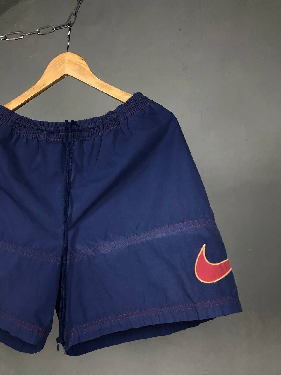 Nike × Vintage Nike big swoosh streetwear vintage shorts Size US 34 / EU 50 - 2 Thumbnail