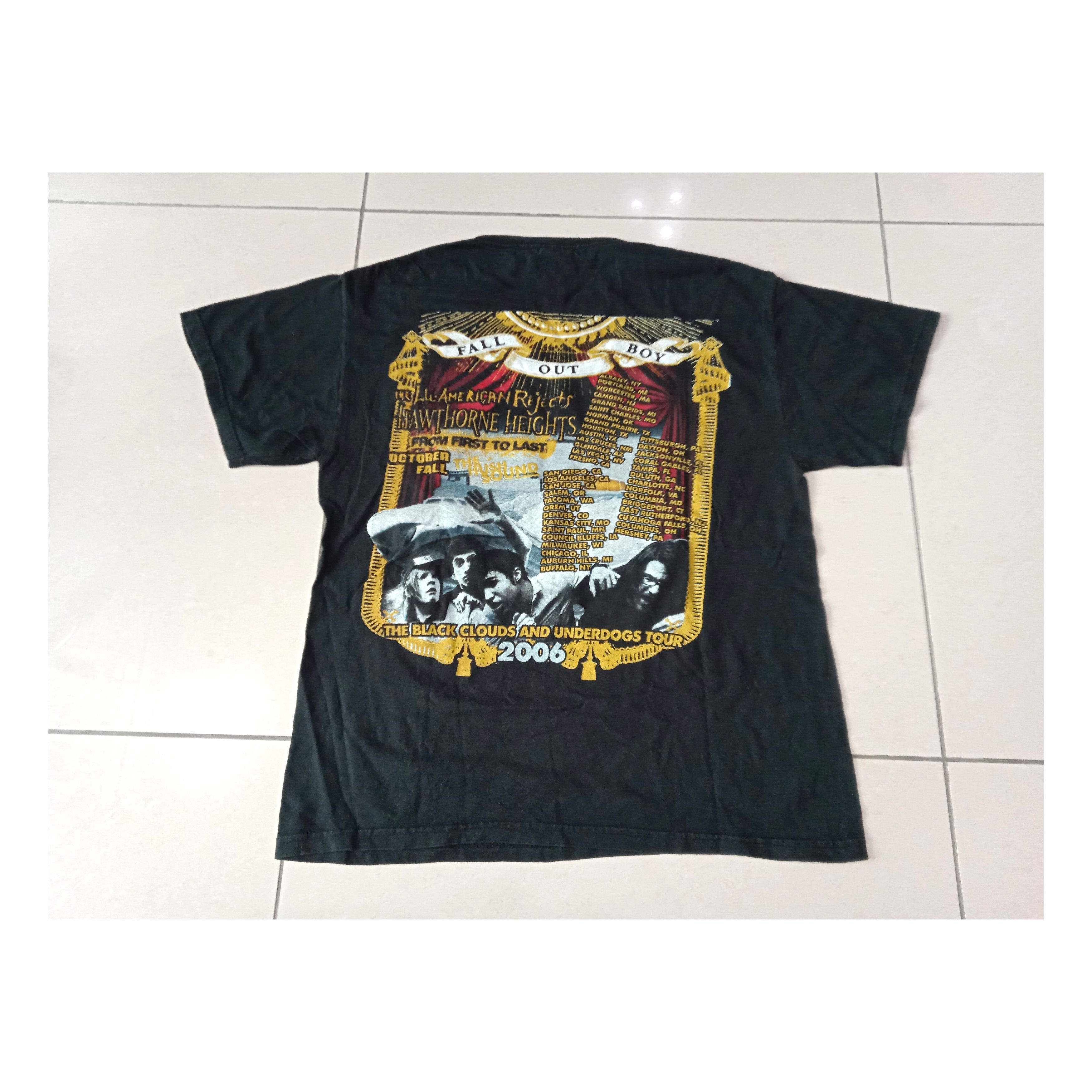 image of Band Tees x Vintage 2000S Fall Out Boy 2006 T Shirt, Men's (Size Medium)