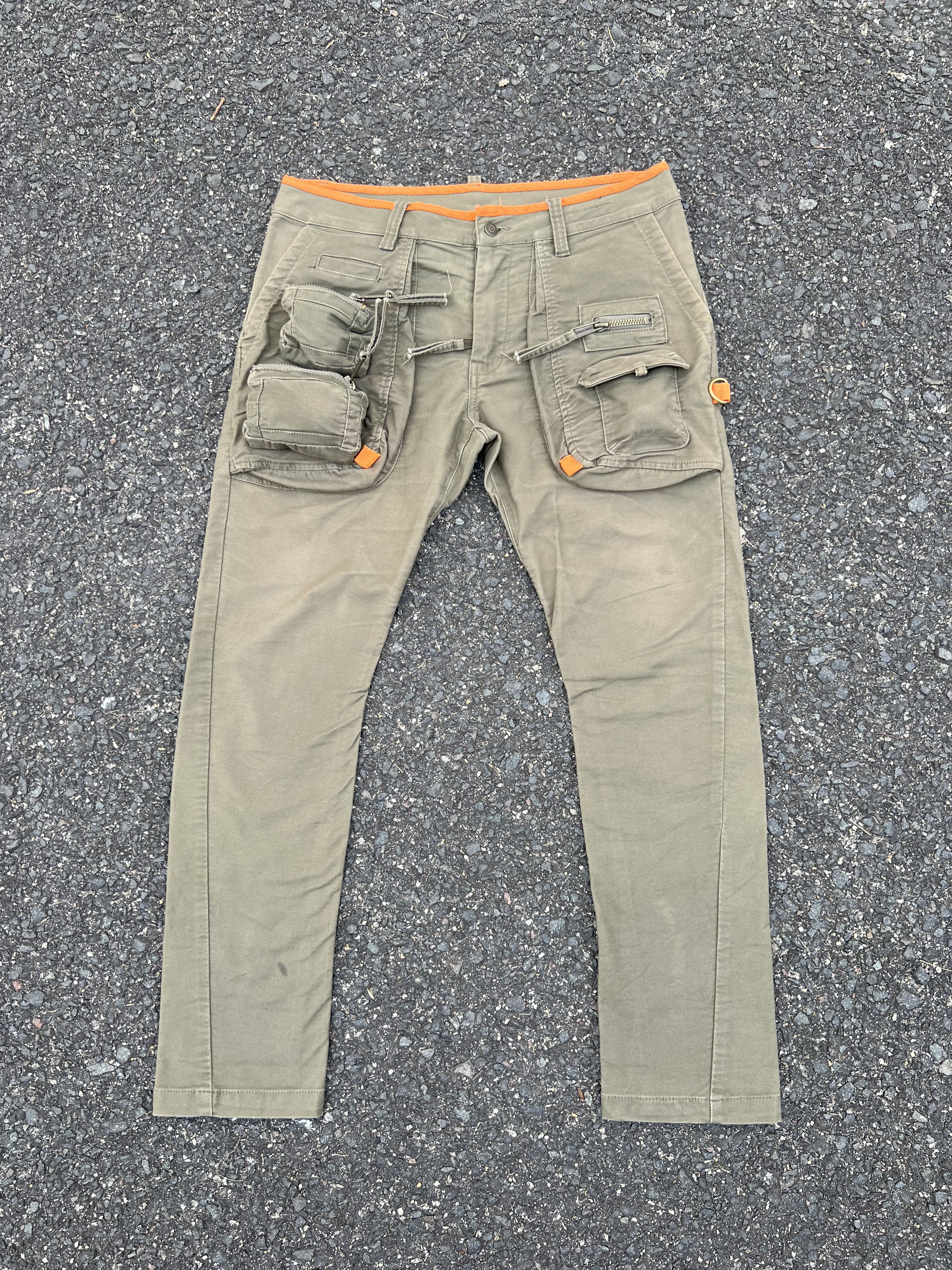 Other DSQUARED2 CARGO PANTS MULITPOCKET GASMASK POCKET STYLE Size US 34 / EU 50 - 1 Thumbnail