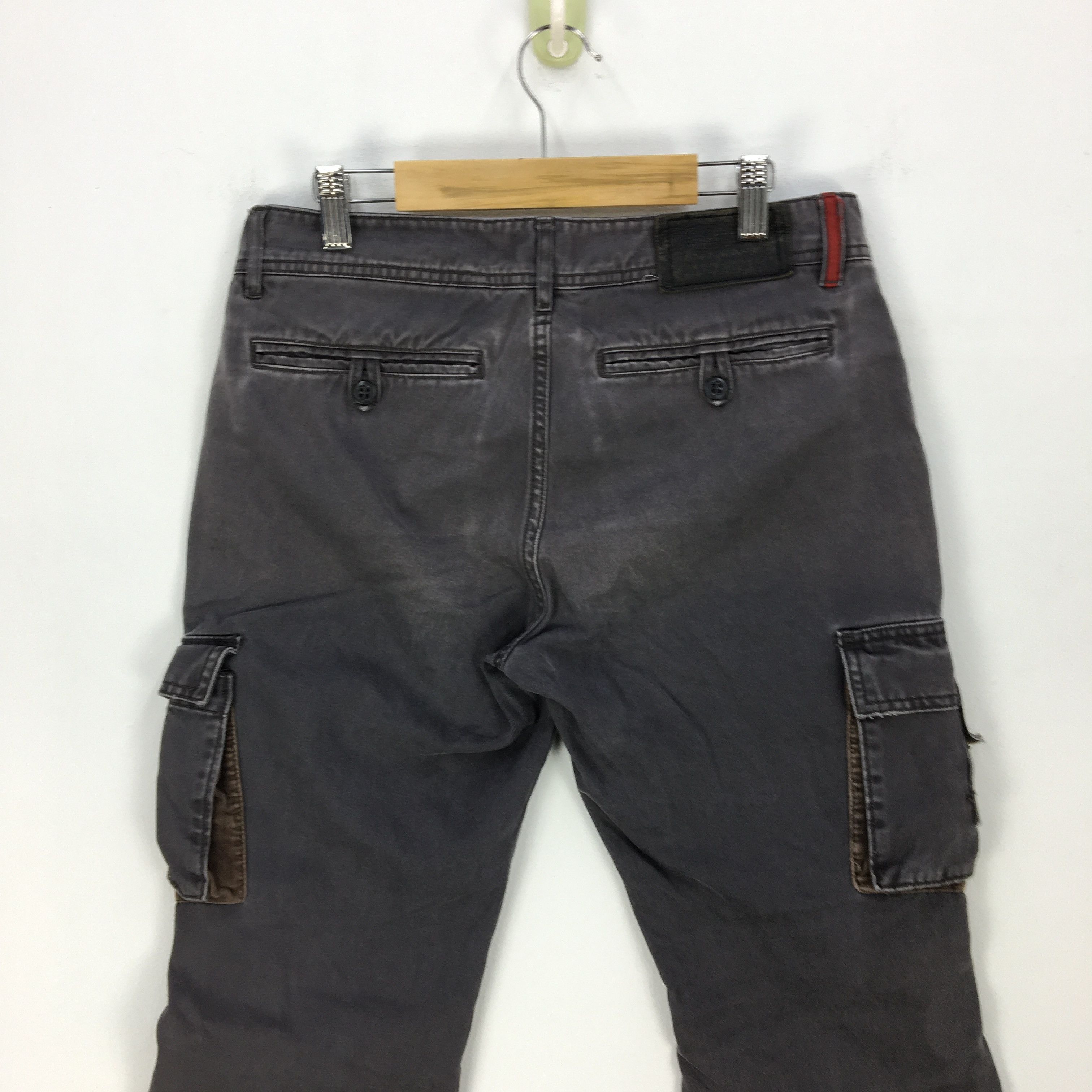 Levi's × Vintage Levis Cargo Pants Levis Multi Pocket Bondage Pants Trousers Size 28" / US 6 / IT 42 - 7 Thumbnail
