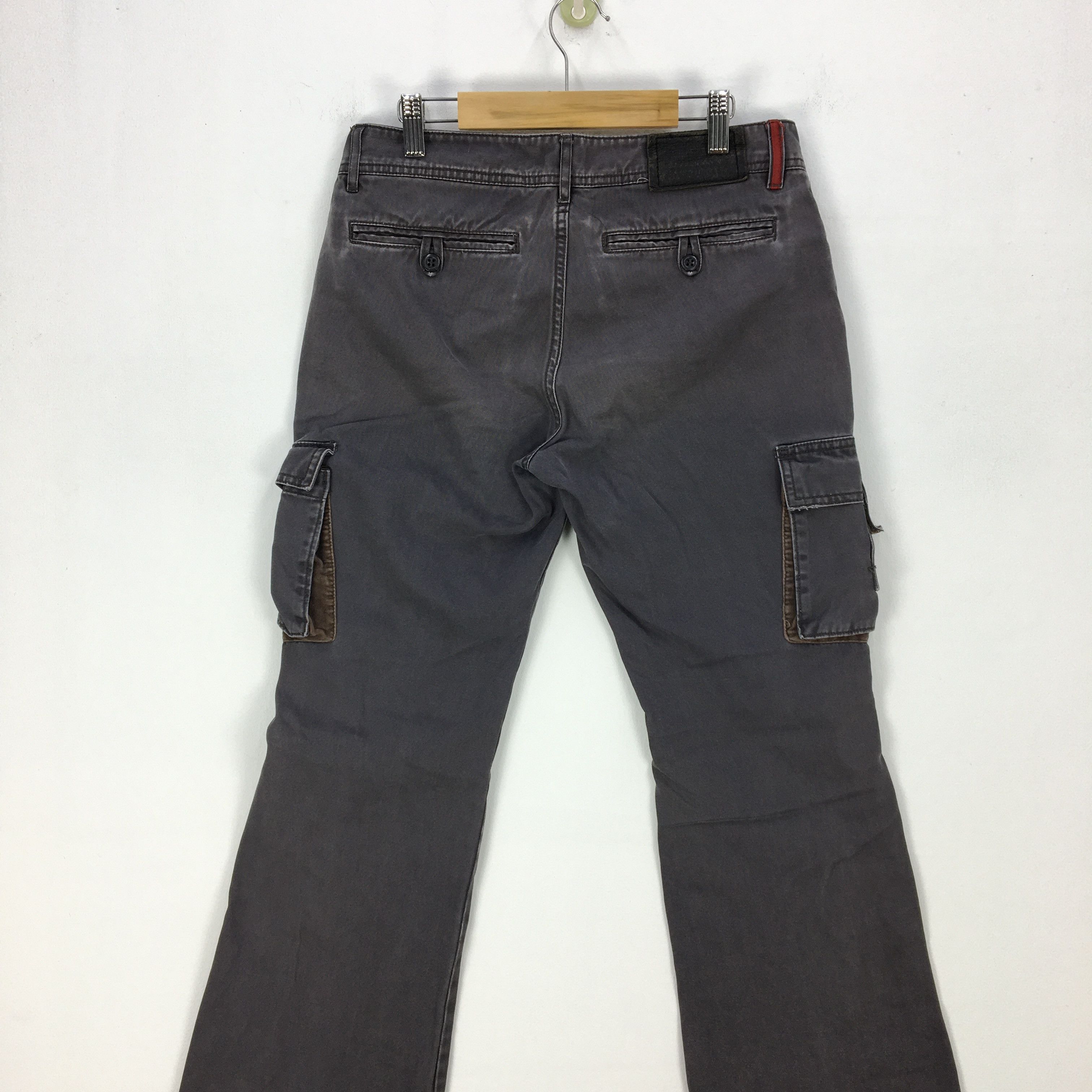 Levi's × Vintage Levis Cargo Pants Levis Multi Pocket Bondage Pants Trousers Size 28" / US 6 / IT 42 - 9 Thumbnail