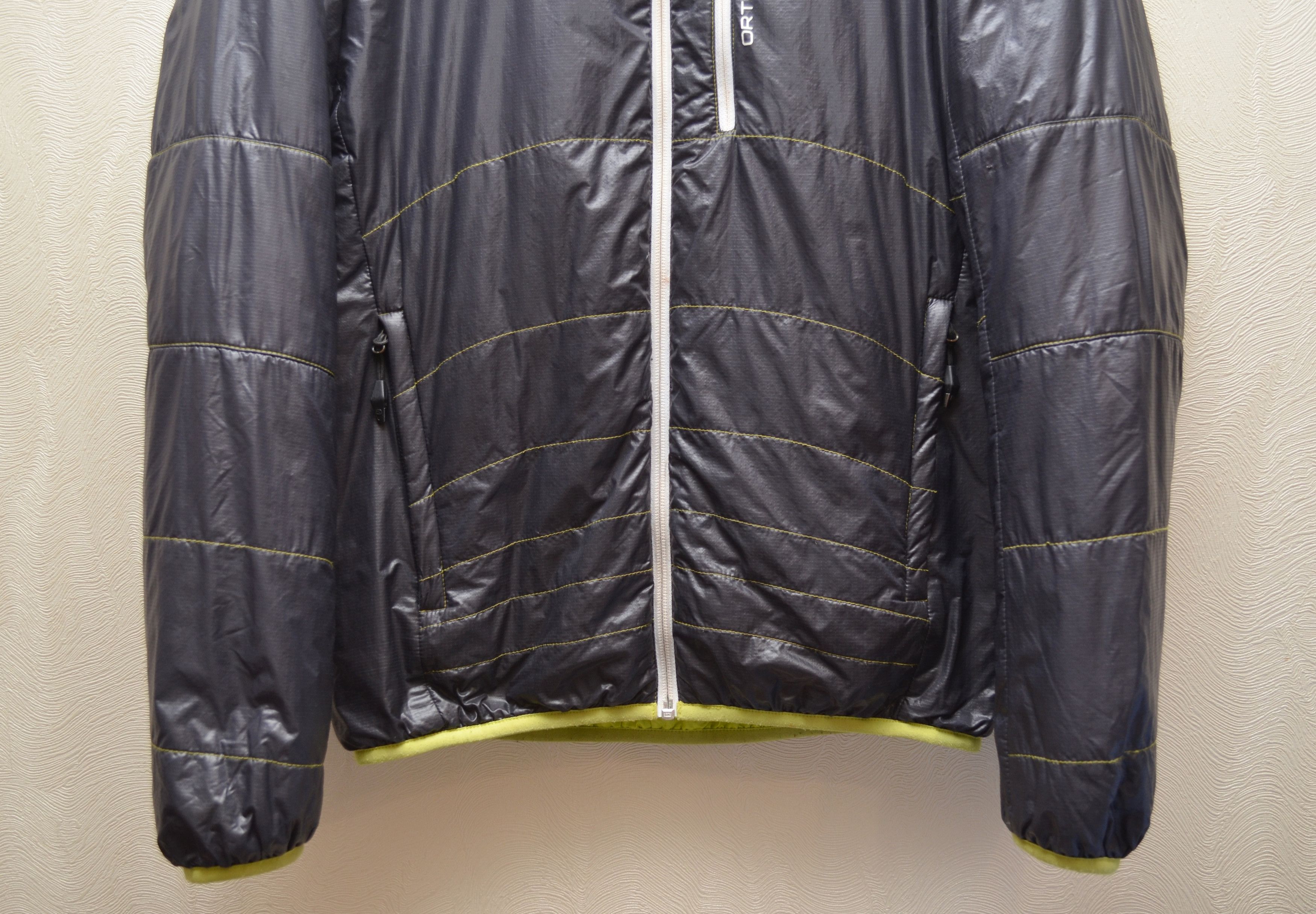 ORTOVOX Ortovox Swisswool Insulated Reversible Black Lime Jacket S Size US S / EU 44-46 / 1 - 6 Thumbnail
