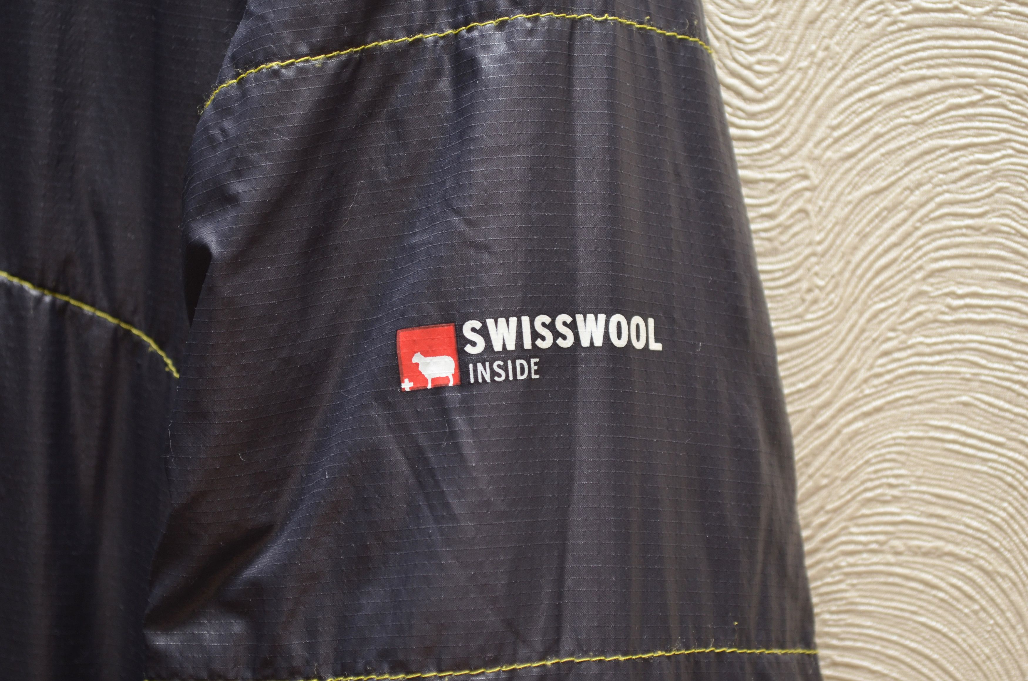 ORTOVOX Ortovox Swisswool Insulated Reversible Black Lime Jacket S Size US S / EU 44-46 / 1 - 5 Thumbnail