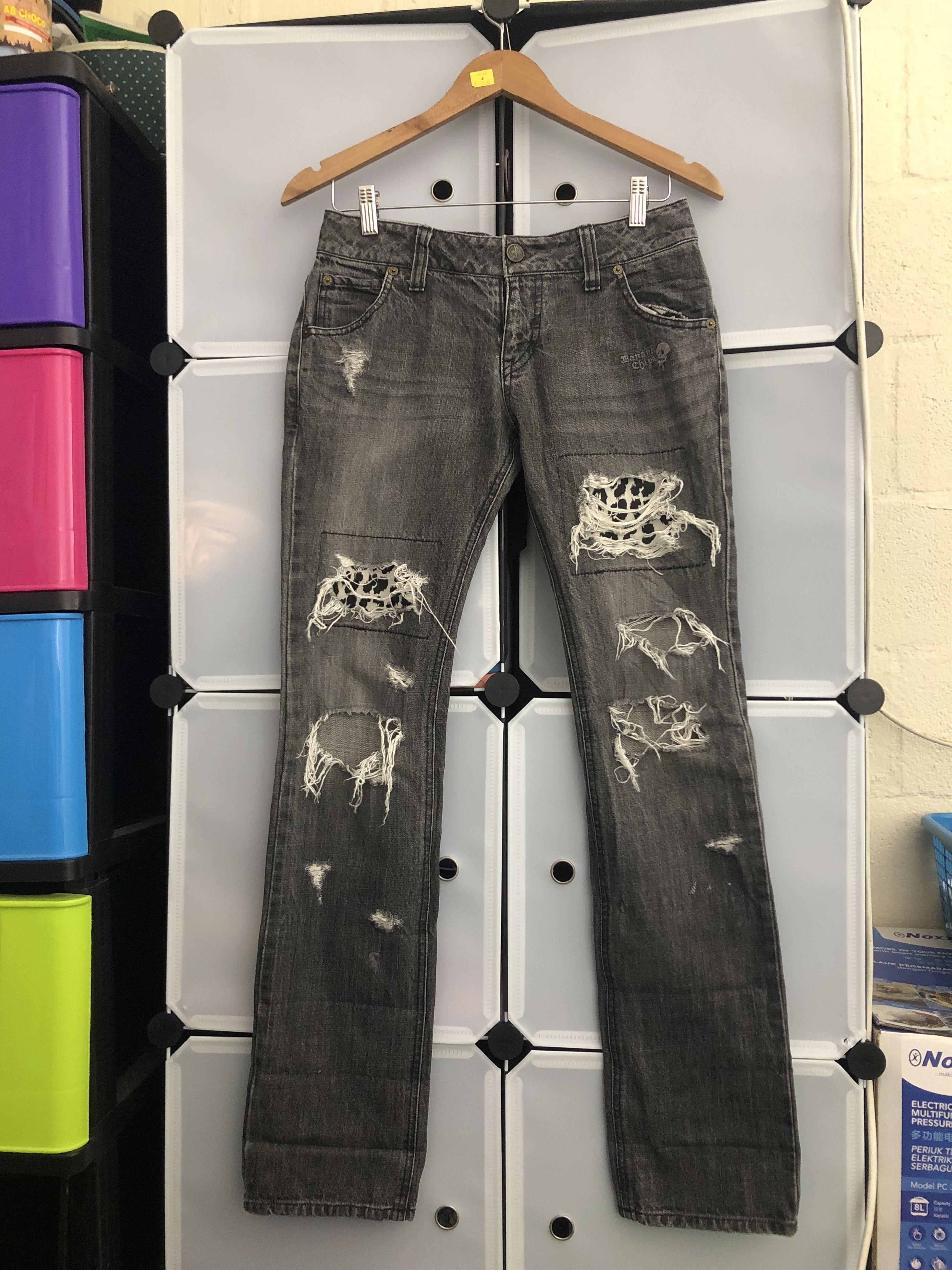 Japanese Brand Vintage Banana Chips Distrssed Patchwork Denim Size US 30 / EU 46 - 1 Thumbnail