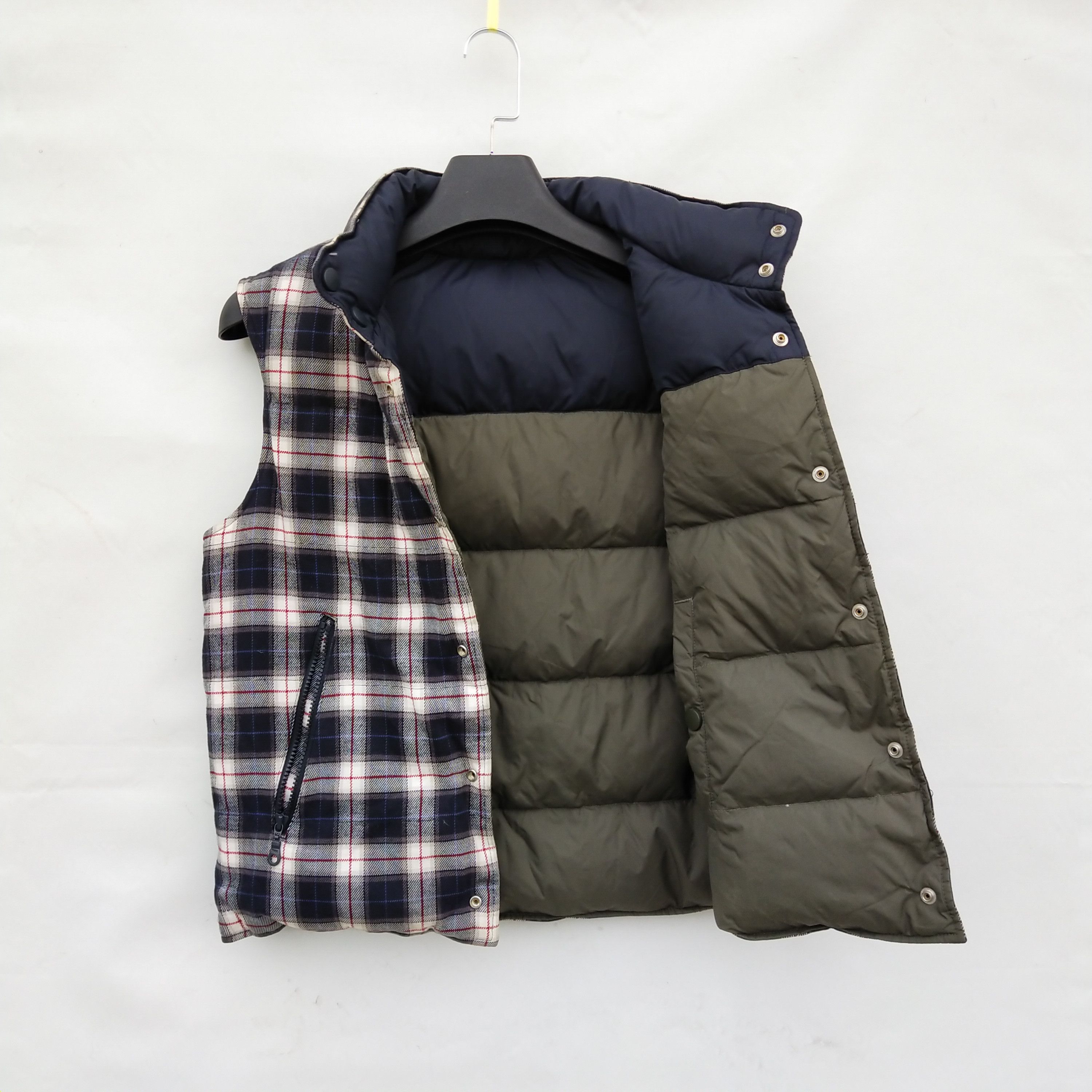 Japanese Brand Sisley Riversible Puffer Vest Big Logo Spellout Size US M / EU 48-50 / 2 - 1 Thumbnail