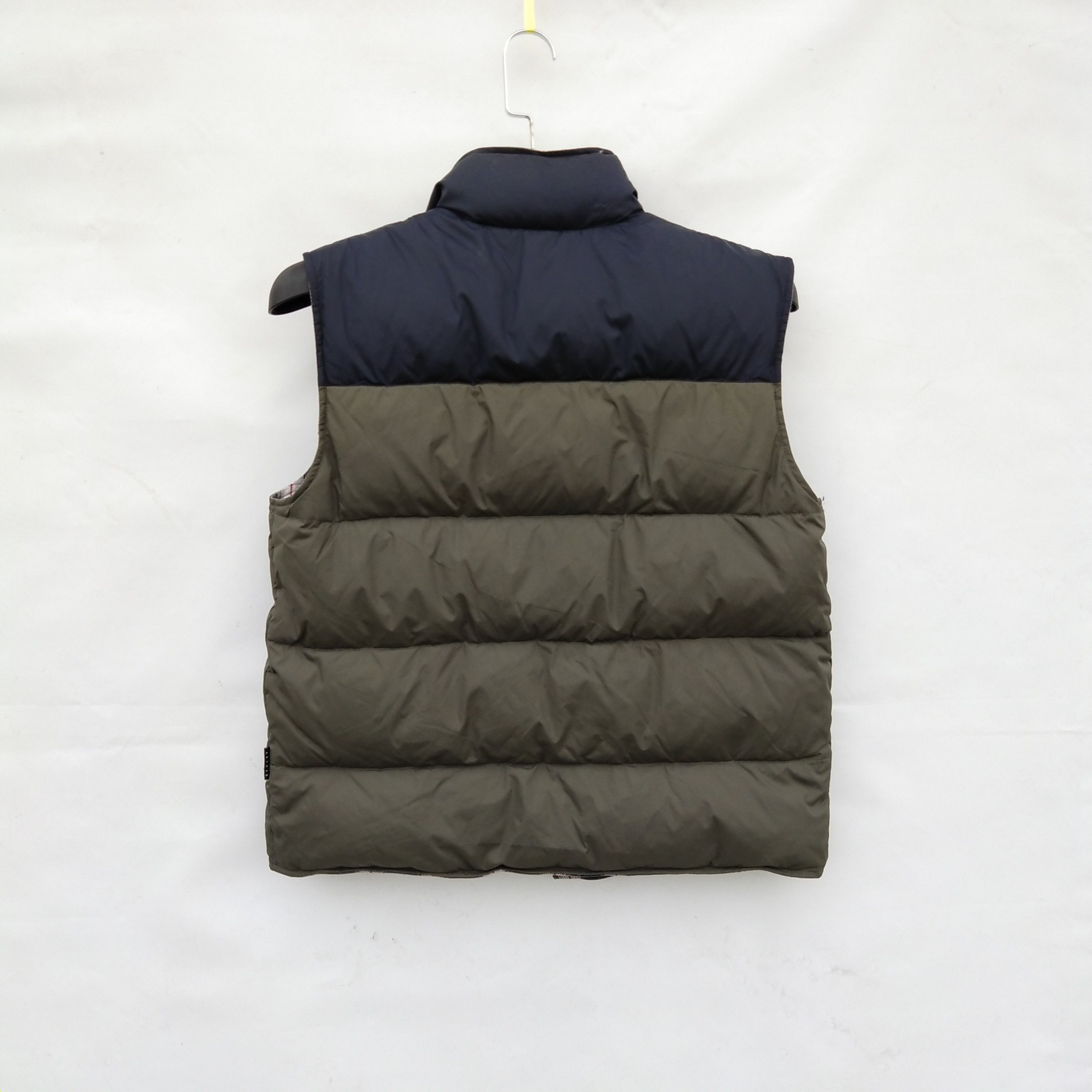 Japanese Brand Sisley Riversible Puffer Vest Big Logo Spellout Size US M / EU 48-50 / 2 - 6 Thumbnail
