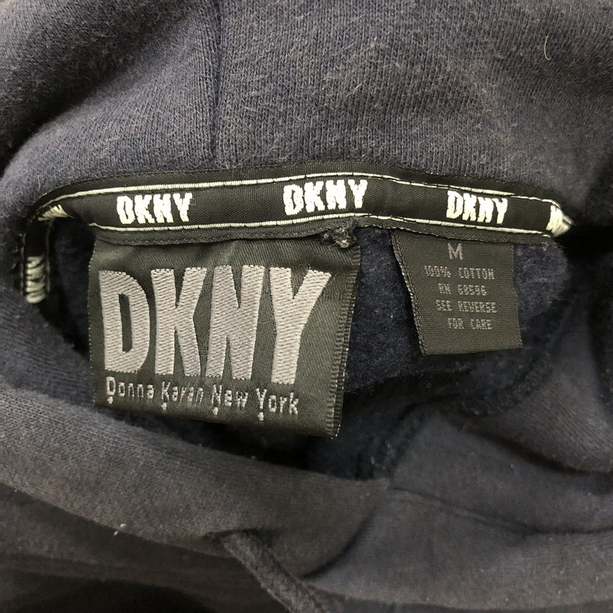 DKNY Vintage DKNY Big Logo Sweashirt Hoodie Size US L / EU 52-54 / 3 - 4 Thumbnail