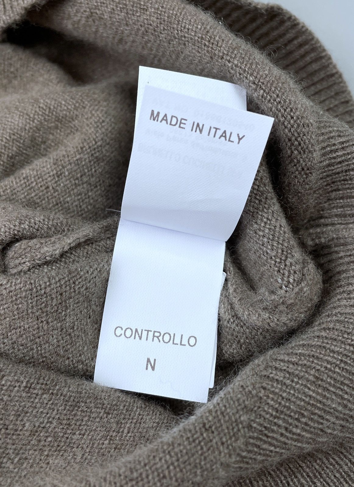 Brunello Cucinelli Brunello Cucinelli Cashmere Wool Keyhole Neck Sweater Size L Size L / US 10 / IT 46 - 16 Thumbnail