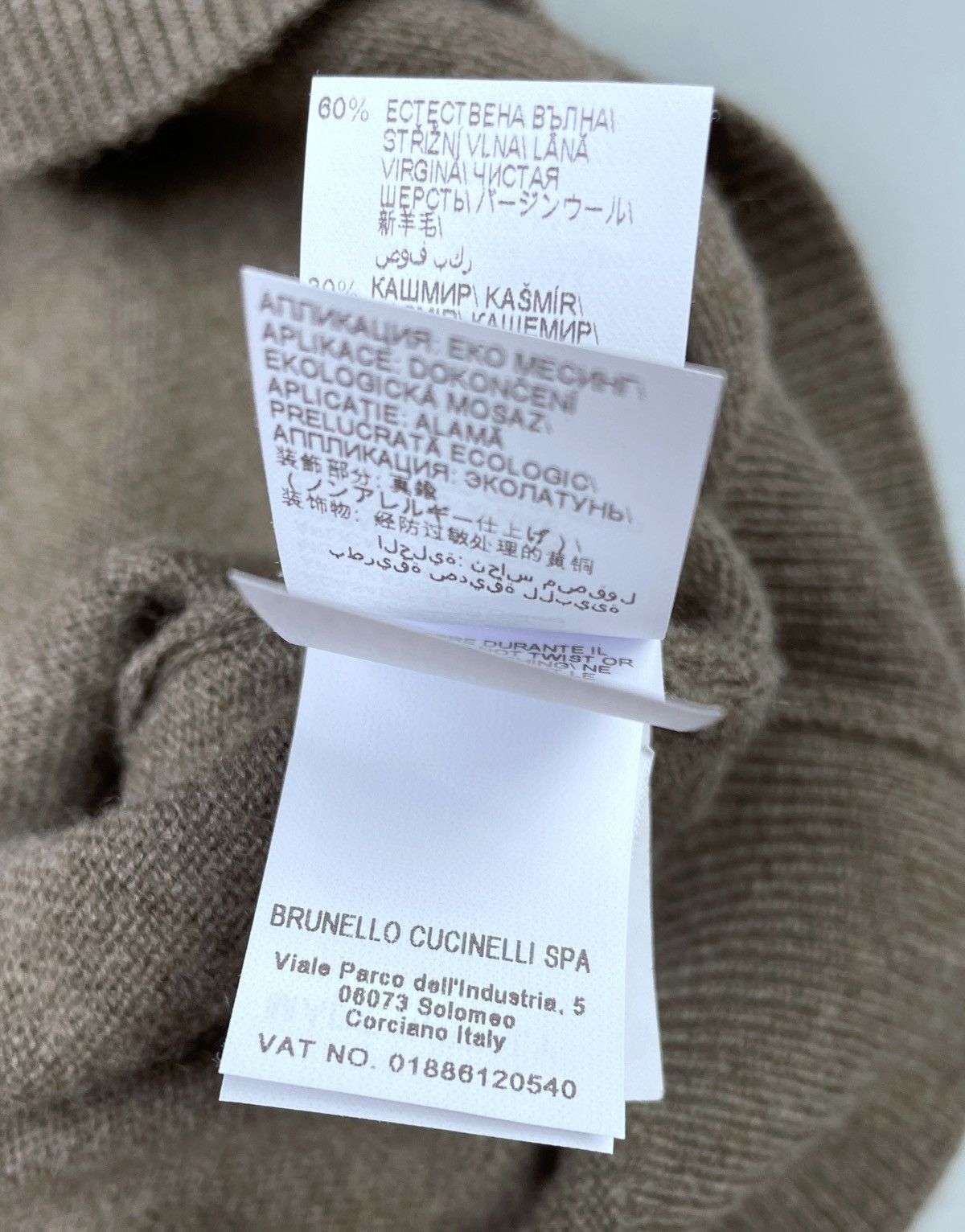 Brunello Cucinelli Brunello Cucinelli Cashmere Wool Keyhole Neck Sweater Size L Size L / US 10 / IT 46 - 15 Thumbnail