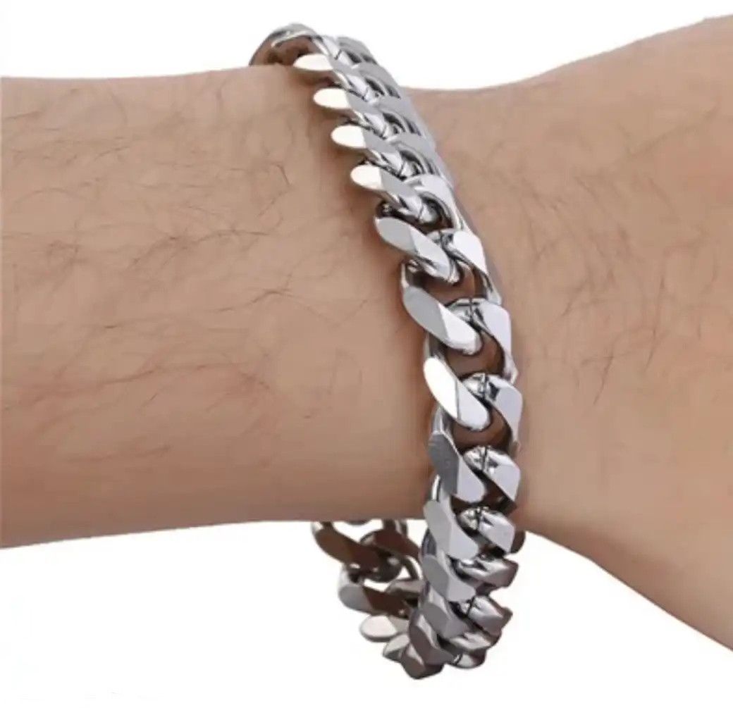 Jewelry 11 MM Width + 20 cm Length Cuban Chain Bracelet Size ONE SIZE - 1 Thumbnail