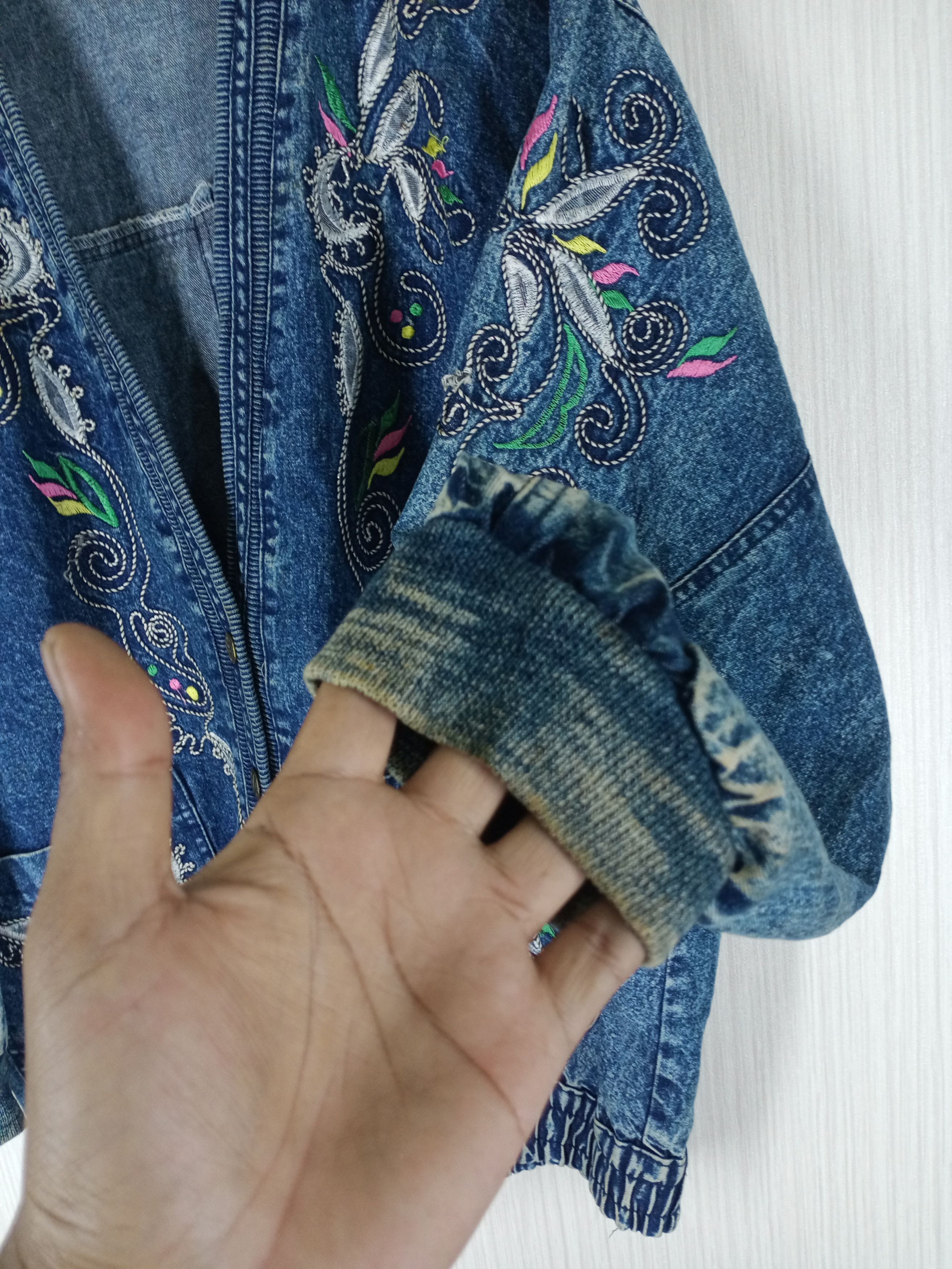Japanese Brand Rare!! Vintage Embroidered Flora Cardigan Indigo Denim Size US L / EU 52-54 / 3 - 6 Thumbnail