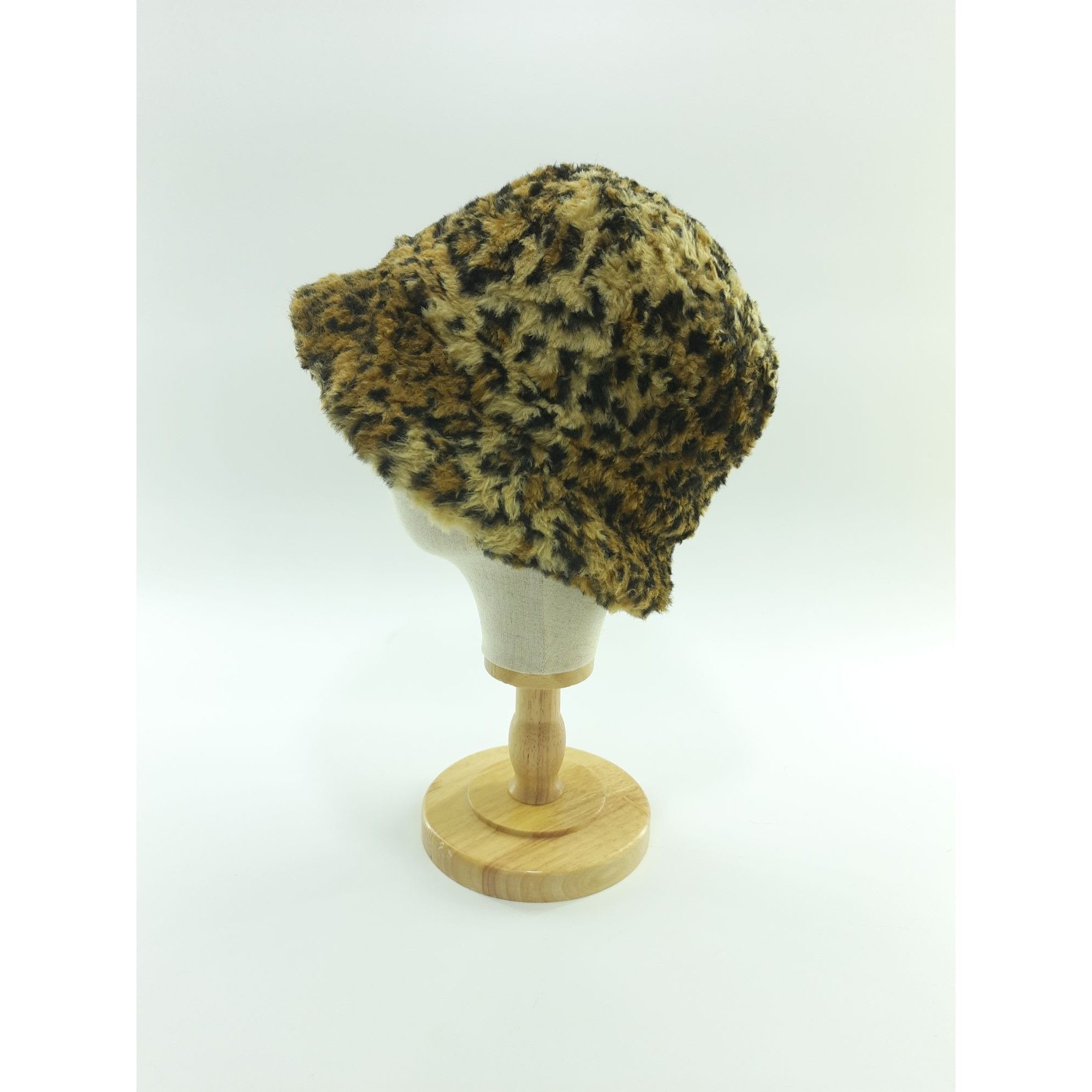 Japanese Brand × Vintage Leopard Nice Design Bucket Hat/Cap/Sun Hat - HT285 Size ONE SIZE - 1 Thumbnail