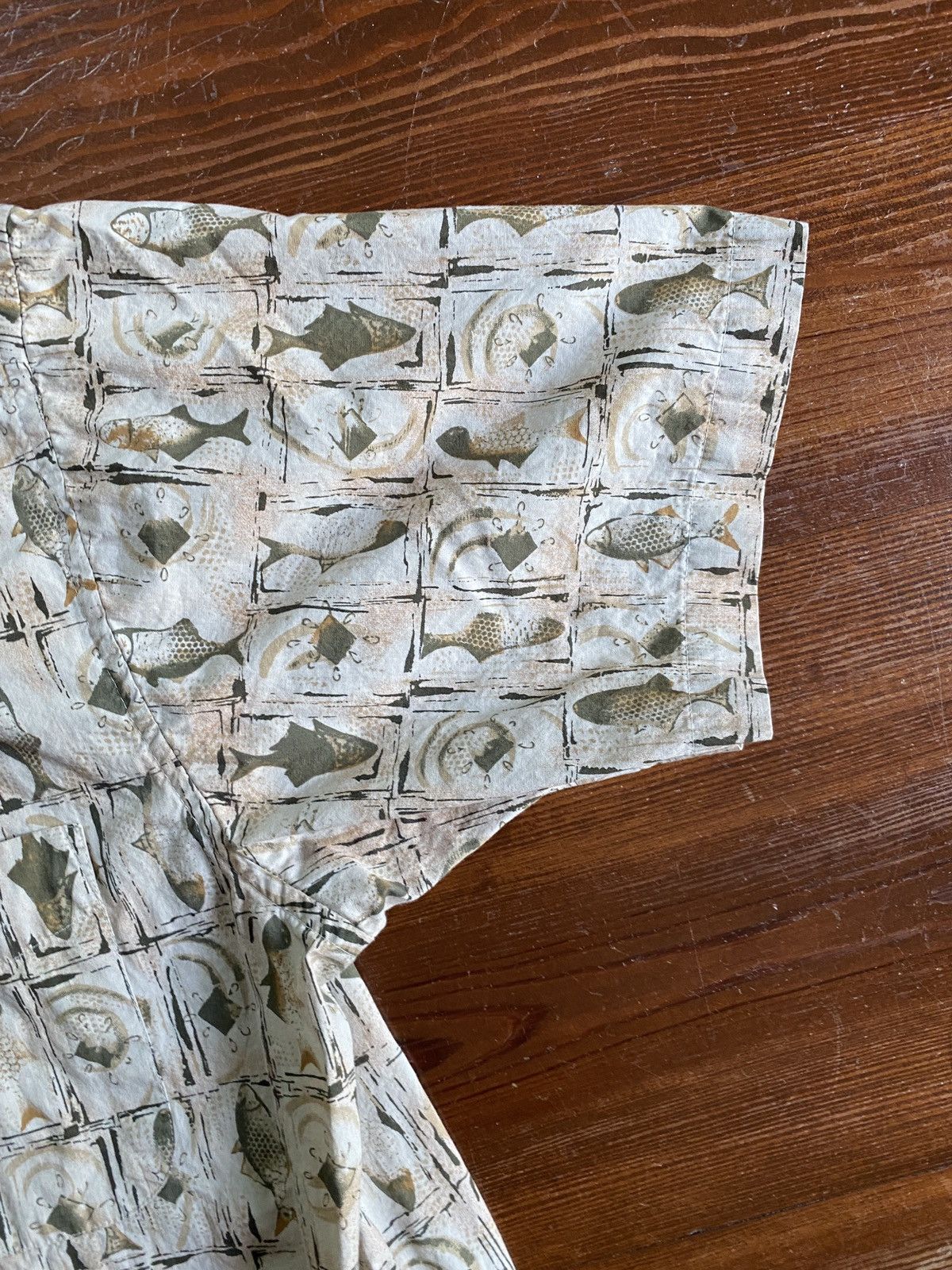Vintage Vintage 90’s Munsingwear Fish All Over Button Up Size US L / EU 52-54 / 3 - 5 Thumbnail