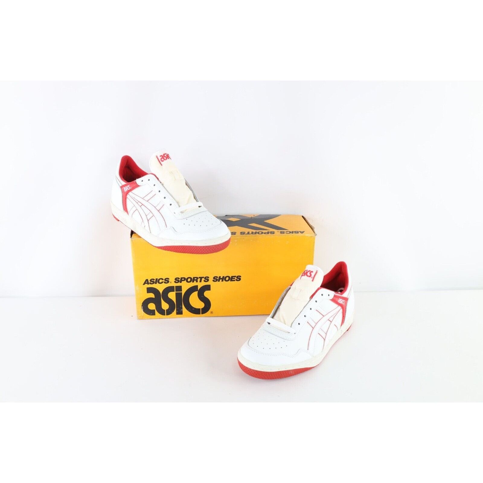 NOS Vtg 90s Asics Mens Size 7.5 Spell Out Outrage Lo Sneakers Shoes White Red Amazon.com | ASICS Men main image 4