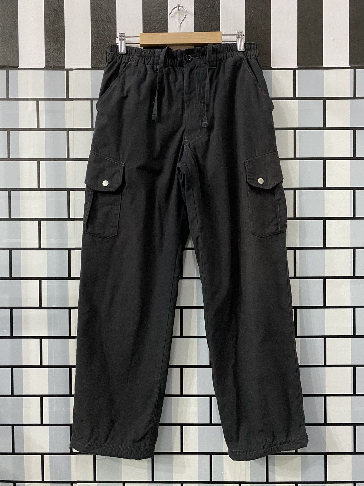 image of Vintage Cargo Fleece Lined Outdoors Pants in Black, Men's (Size 32)