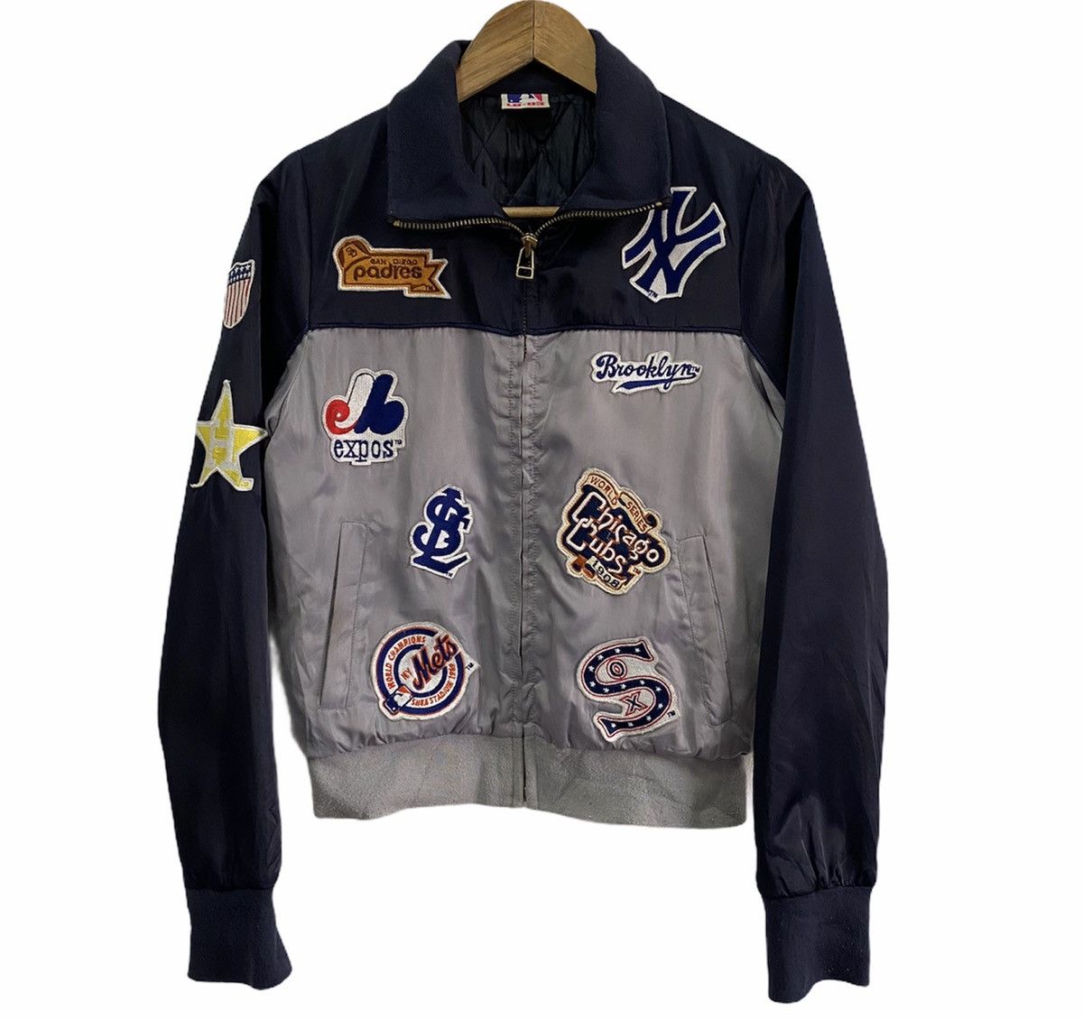 image of Chicago Bulls x Mlb Vintage Mlb New York Yankees Patches Zipper Jacket, Men's (Size Small)