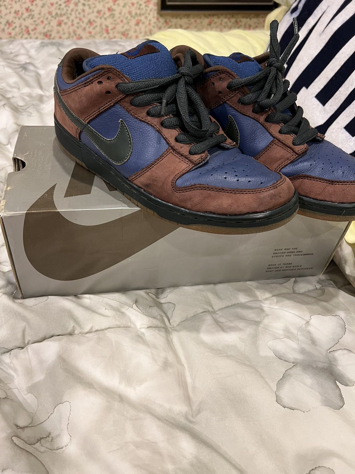 Nike Nike Dunk SB Low Barf - 304292-431 Size US 9.5 / EU 42-43 - 12 Thumbnail