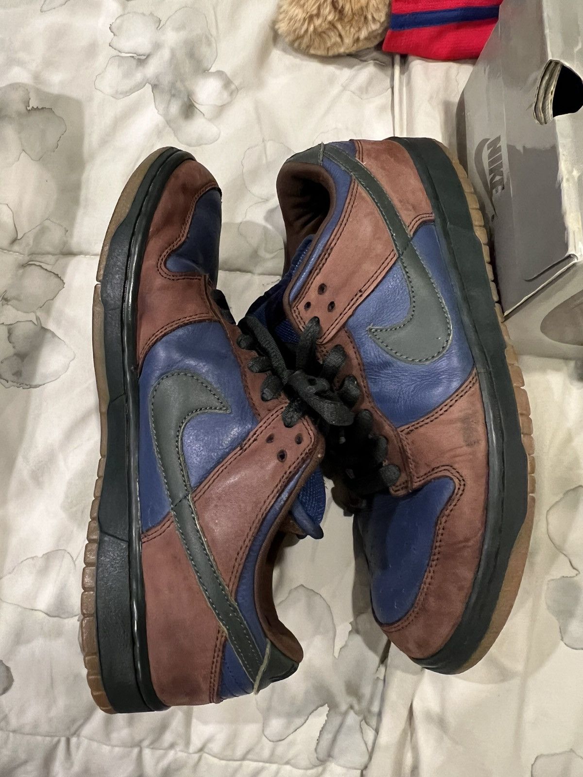 Nike Nike Dunk SB Low Barf - 304292-431 Size US 9.5 / EU 42-43 - 5 Thumbnail
