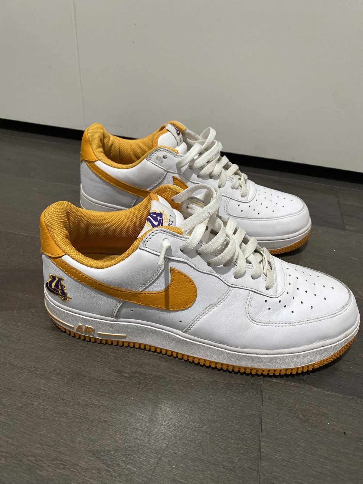 Nike LA Air Force 1 Size US 10.5 / EU 43-44 - 2 Thumbnail