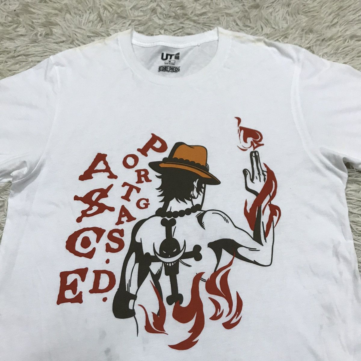 Anime One piece x uniqlo Tshirt Size US S / EU 44-46 / 1 - 6 Thumbnail