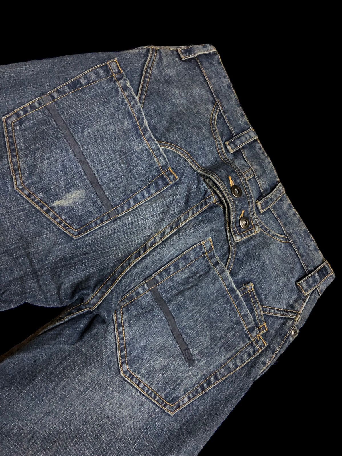 FCUK FCUK TWIST BUCKLE BACK DISTRESSED DENIM Size US 30 / EU 46 - 8 Thumbnail