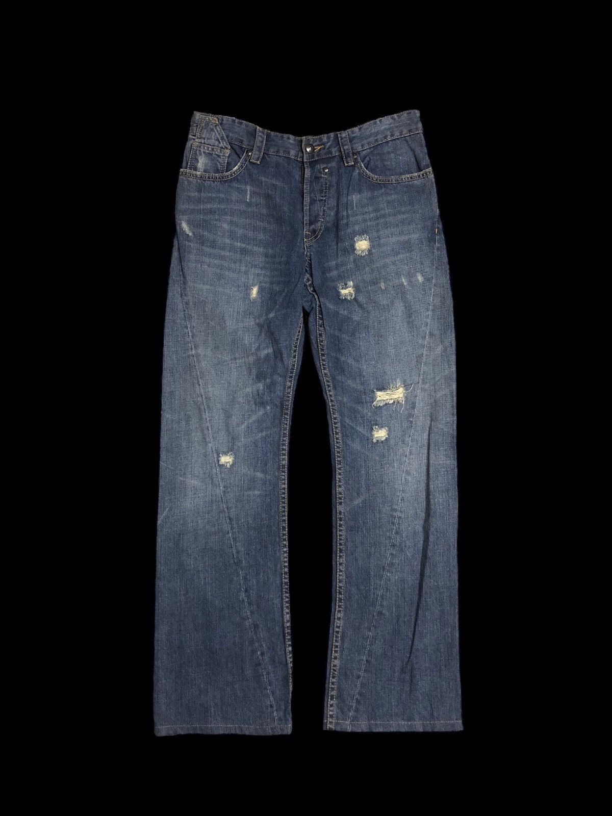 FCUK FCUK TWIST BUCKLE BACK DISTRESSED DENIM Size US 30 / EU 46 - 1 Thumbnail