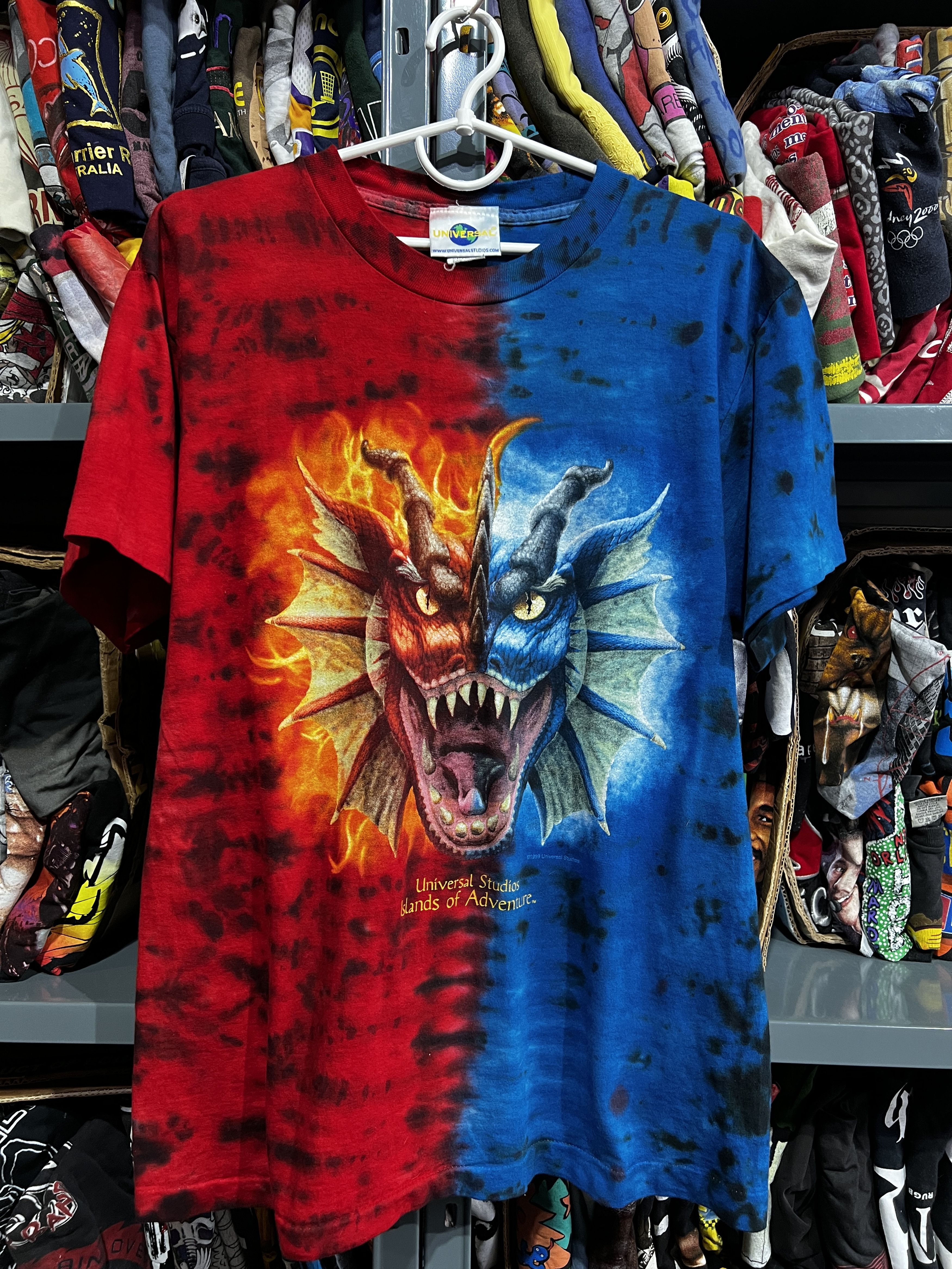 1999 Universal Studio Movie Dragon 90s T shirt Size M-L USA