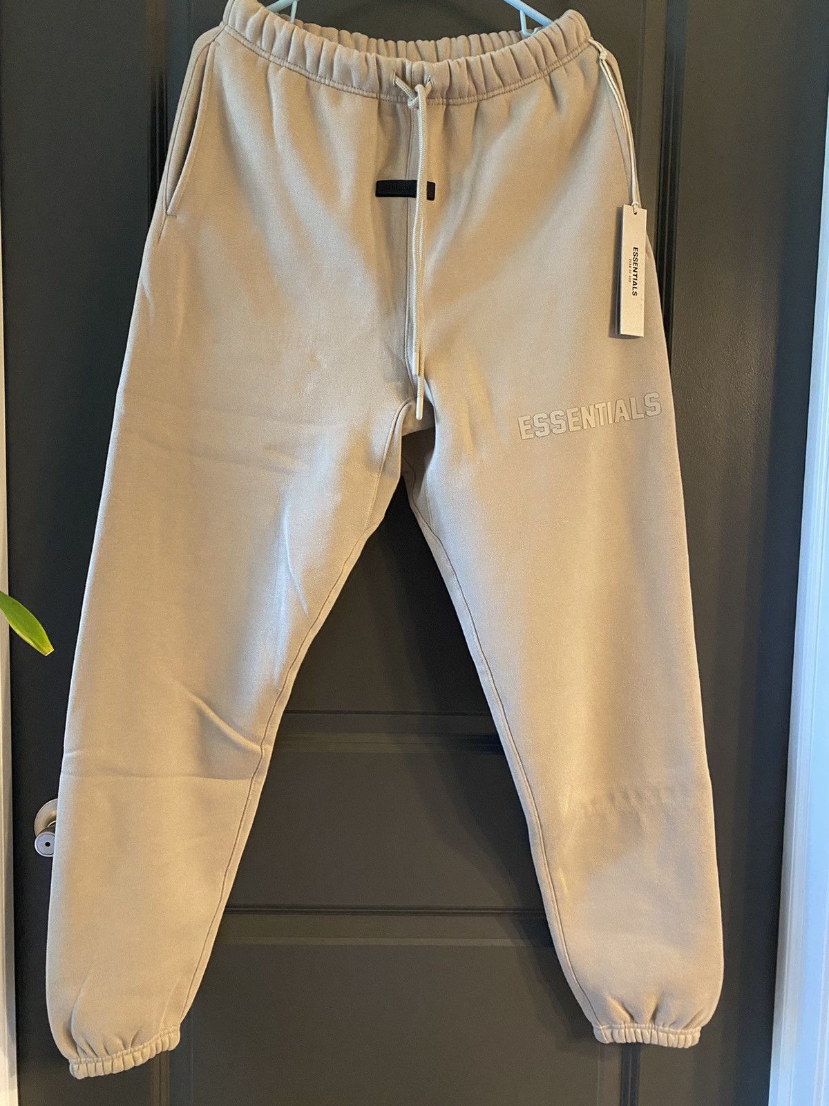 Fear of God Essentials Sweatpants 'Dusty Beige