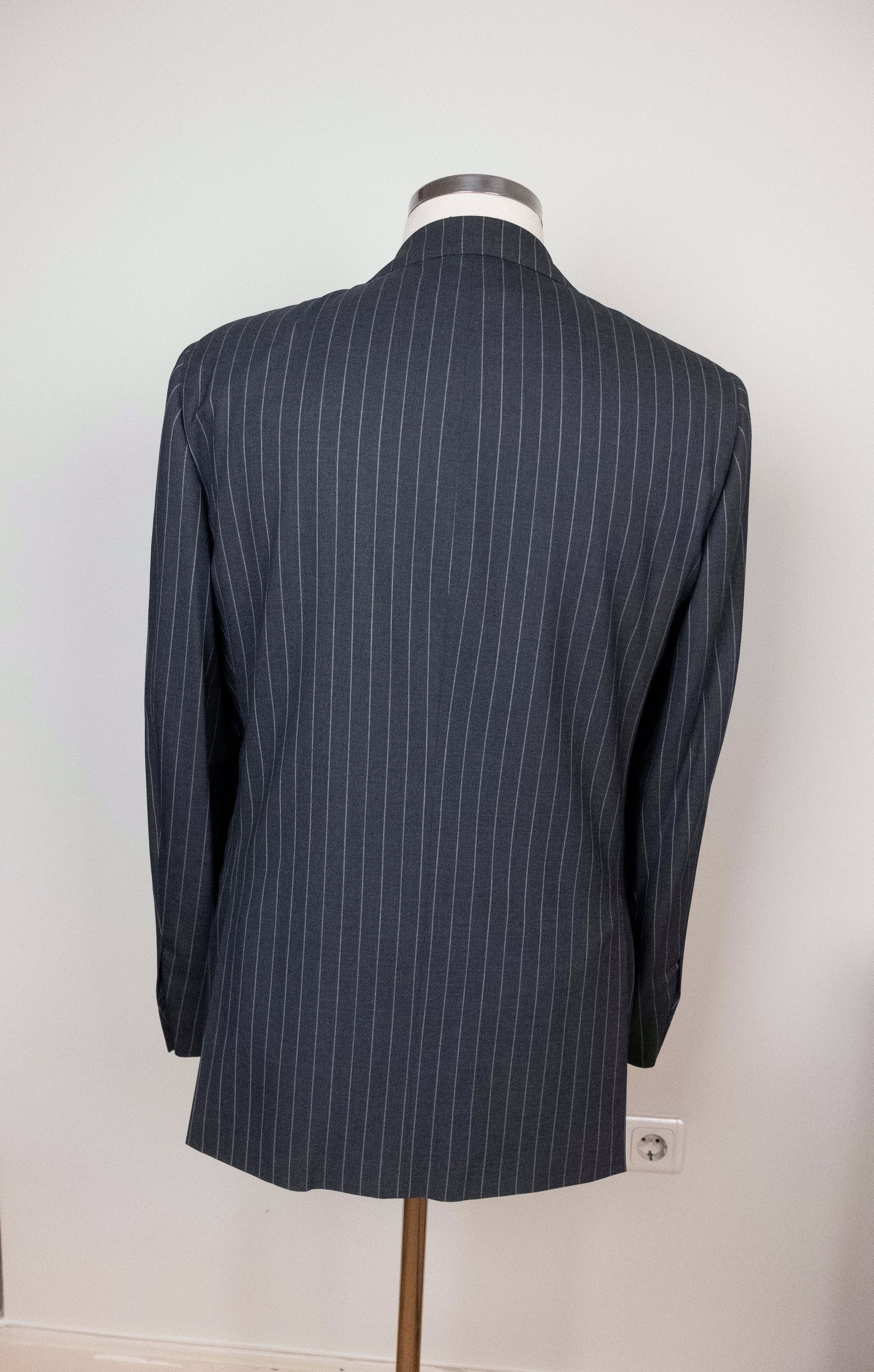 Caruso VAKKO by Caruso dark gray striped wool suit 42 US 52 IT Size 42R - 3 Thumbnail