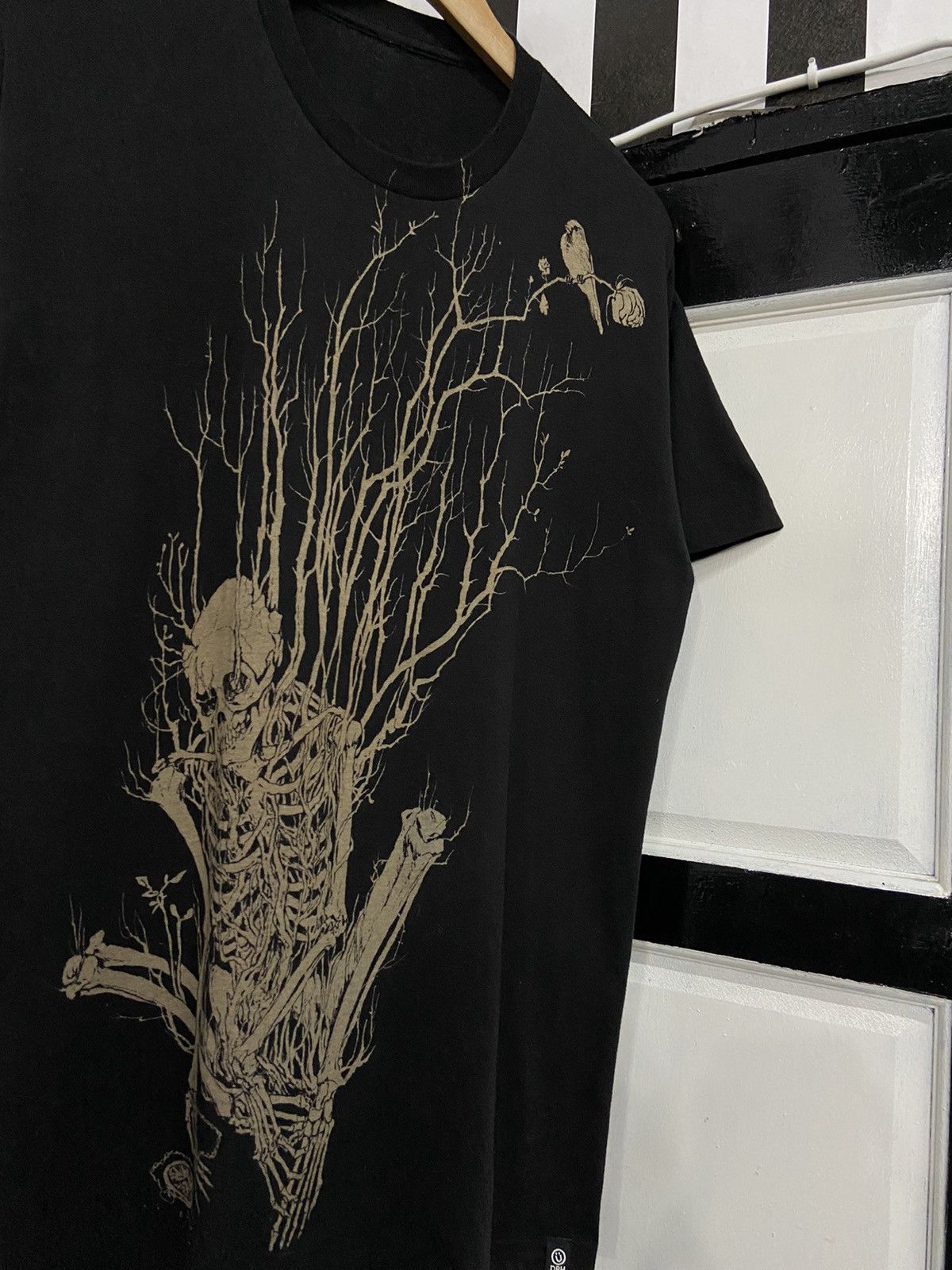 Japanese Brand × Vintage Vintage DBH Japan Sekeleton Art Tshirt Size US M / EU 48-50 / 2 - 3 Thumbnail