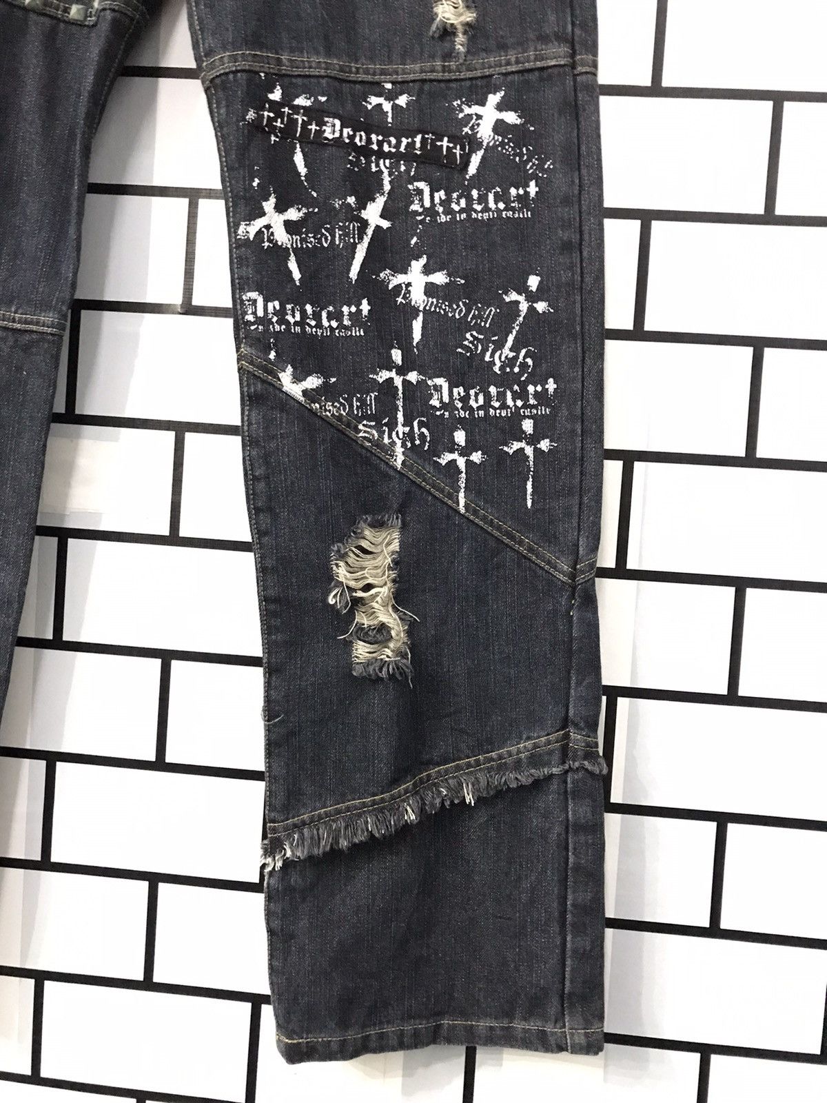 Japanese Brand × Seditionaries Deorart Japan Seditionaries Hagi Studs Cross Denim Pants Size US 30 / EU 46 - 7 Thumbnail