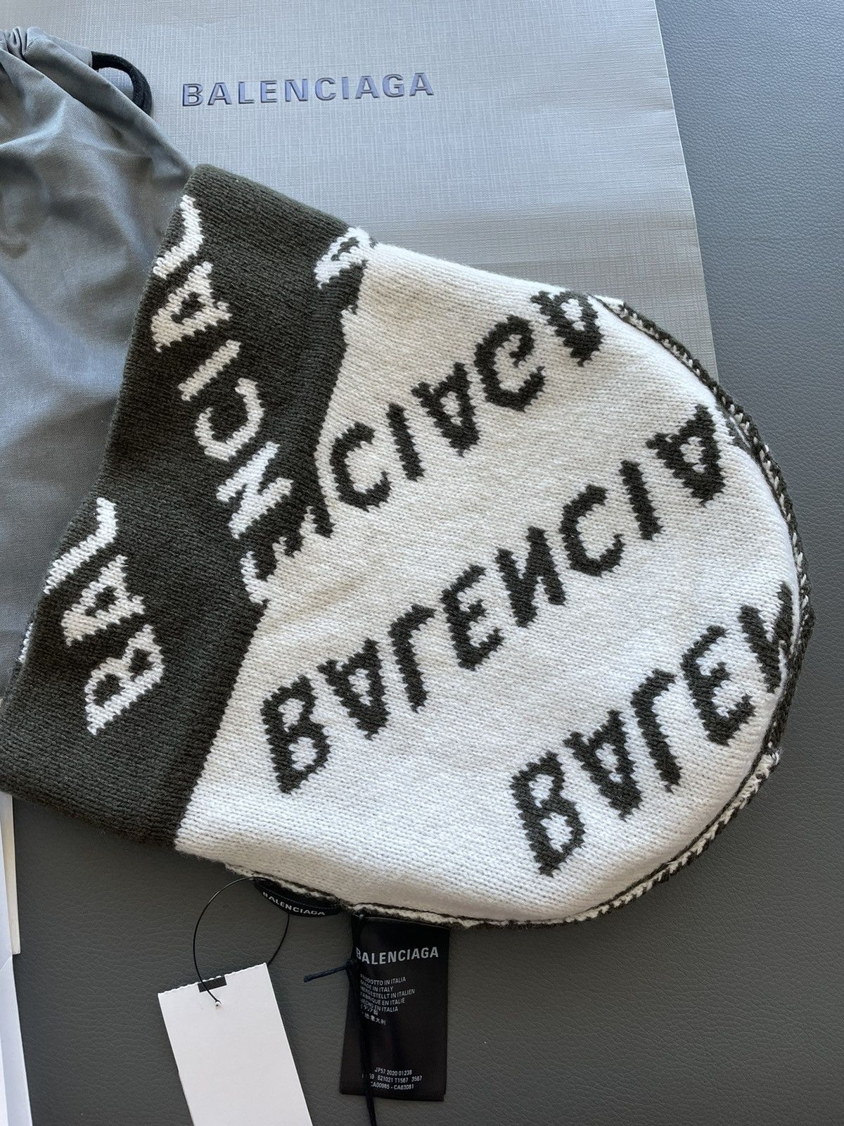 Balenciaga Rare Runway Brand New Limited Edition Balenciaga Logo Hat Size ONE SIZE - 16 Thumbnail