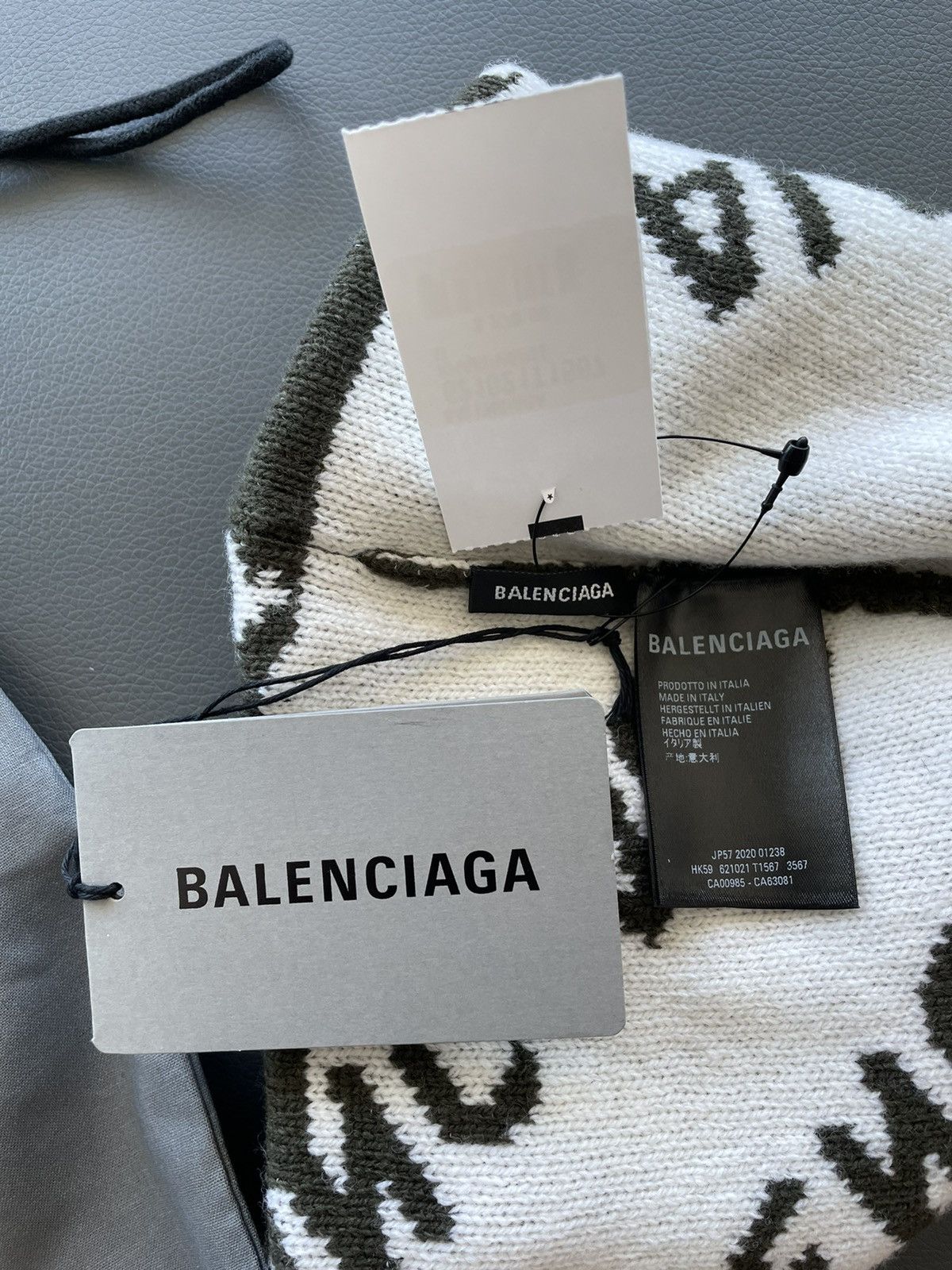 Balenciaga Rare Runway Brand New Limited Edition Balenciaga Logo Hat Size ONE SIZE - 6 Thumbnail