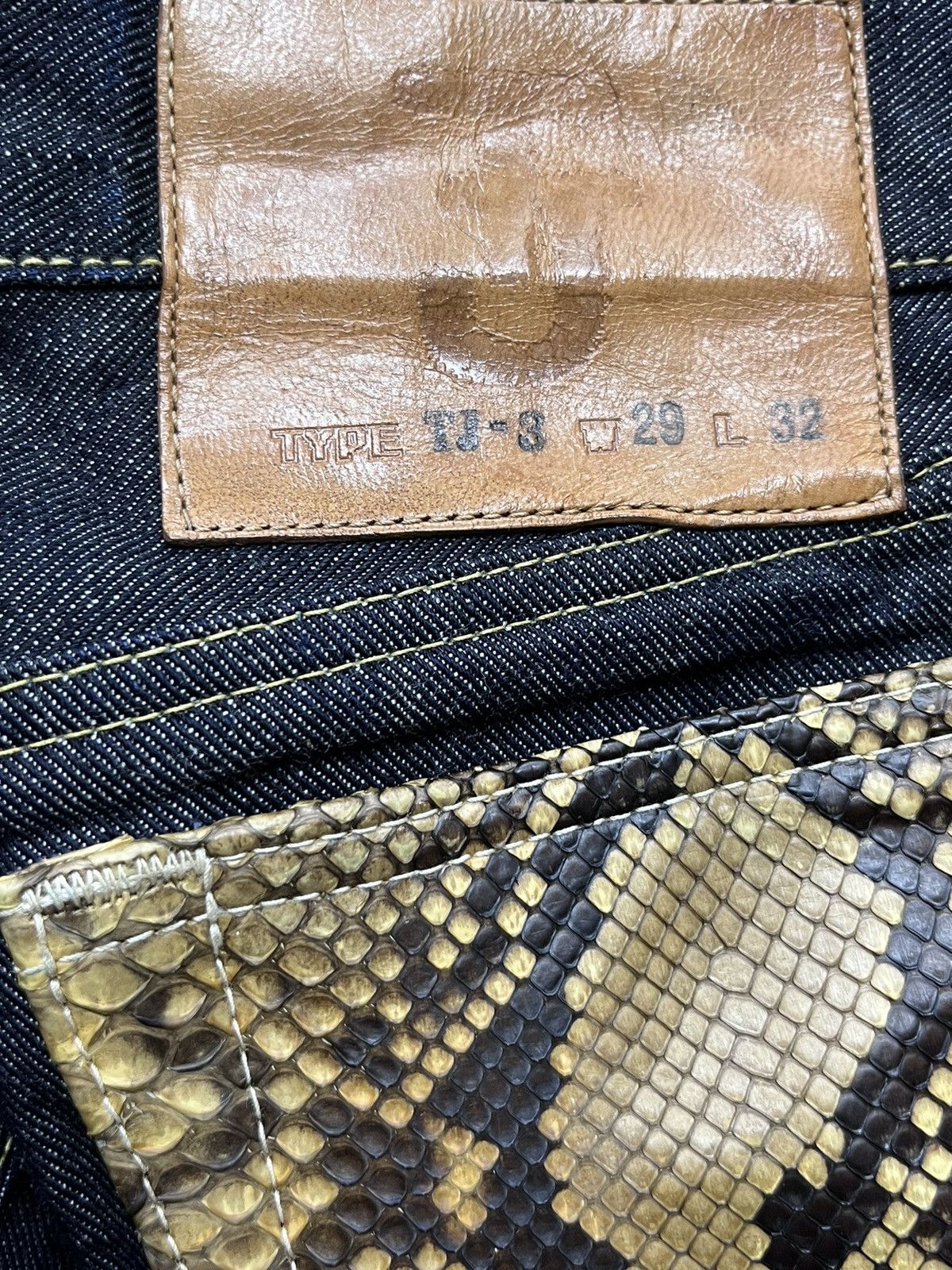 Japanese Brand 🔥RARE🔥TJ-3 Snake Skin Pocket Perfect Flare Tokyo Denim Size 27" / US 4 / IT 40 - 8 Thumbnail