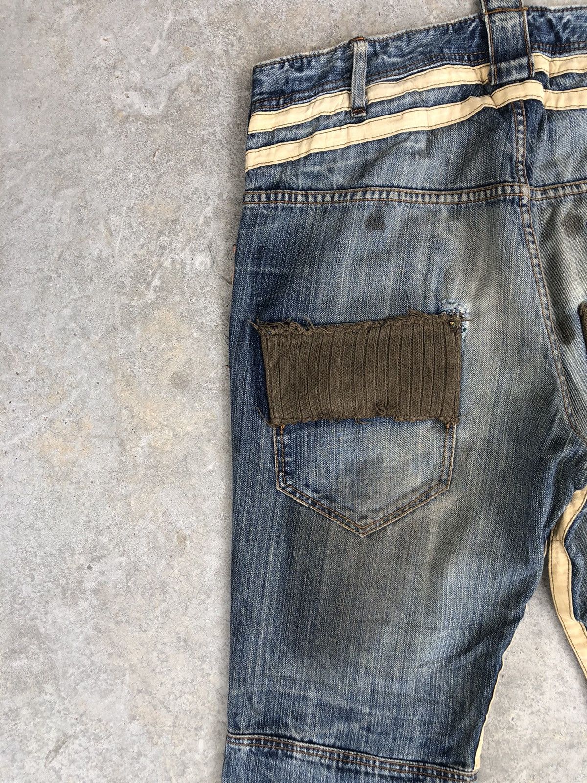 PPFM PPFM Distressed Jeans Size US 33 - 11 Thumbnail