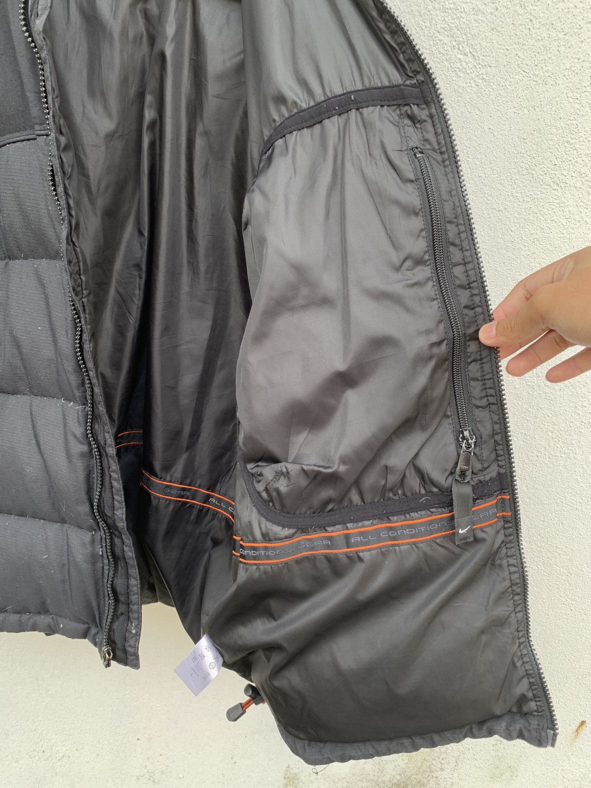 Nike Nike ACG Goose Down Puffer Thermal Layer 2 Bomber Jacket Size US L / EU 52-54 / 3 - 17 Thumbnail