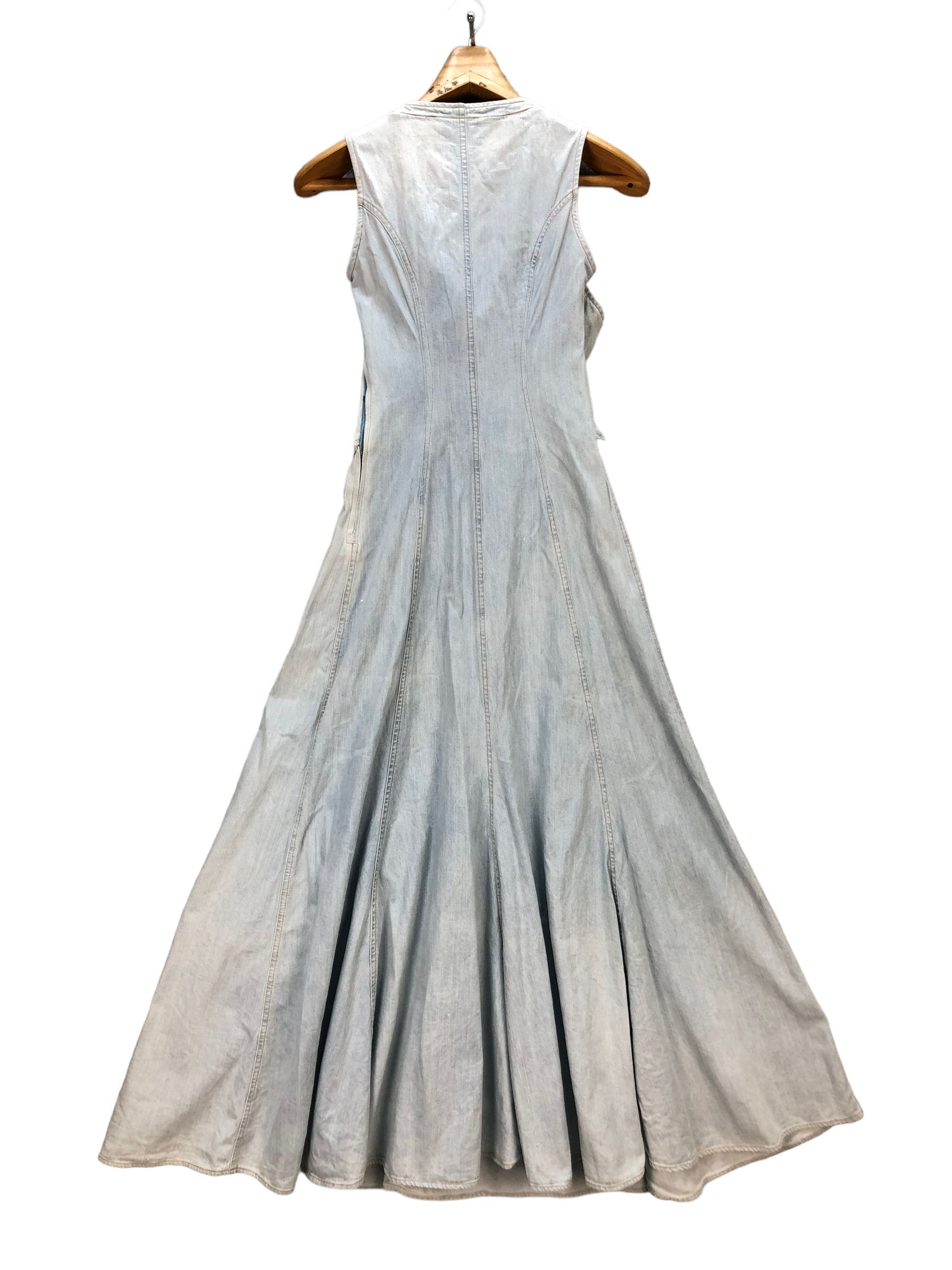 Christian Lacroix BAZAR DE CHRISTIAN LACROIX LIGHT WASH DENIM DRESS #7146-112 Size S / US 4 / IT 40 - 9 Thumbnail