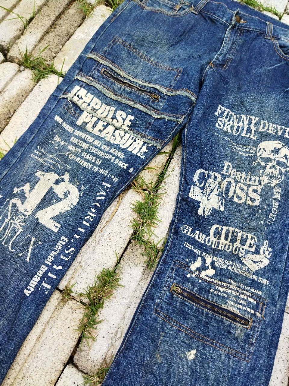 If Six Was Nine Japanese Brand Skulls Painted Jeans Size US 35 - 5 Thumbnail