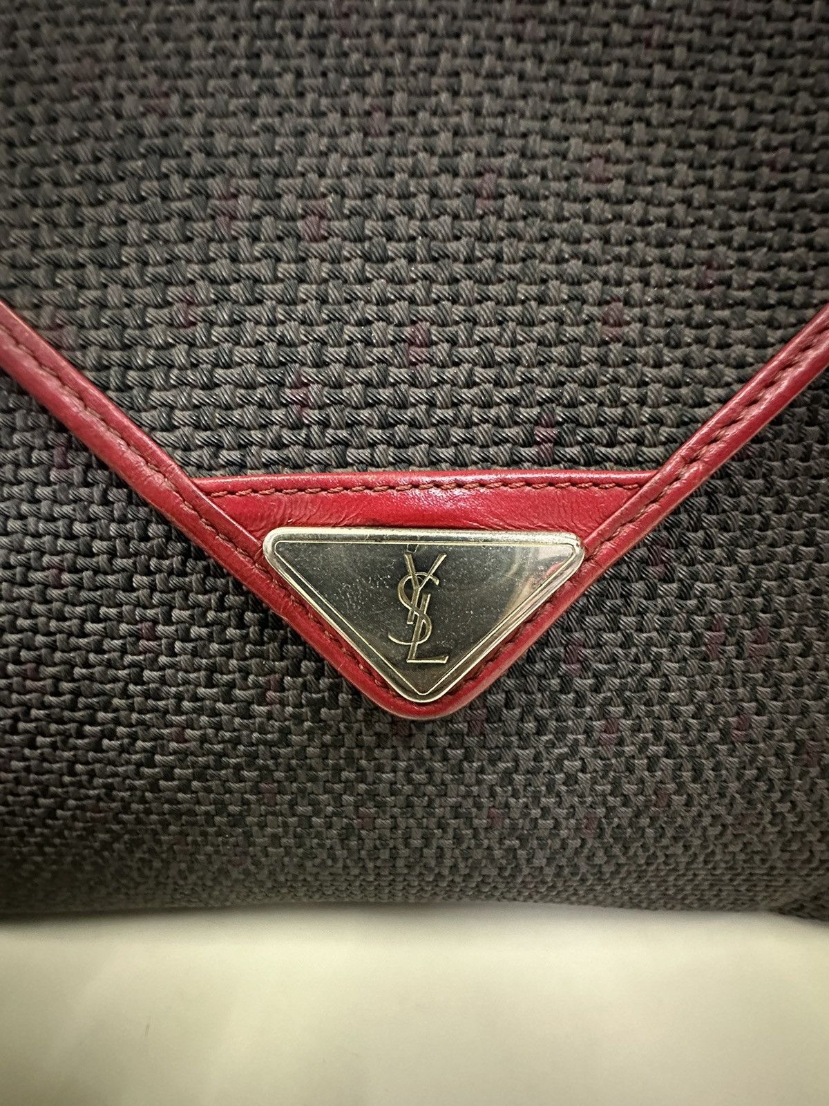 Yves Saint Laurent AUTHENTIC VINTAGE YVESAINTLAURENT SHOULDER/CROSSBODY BAG Size ONE SIZE - 9 Thumbnail