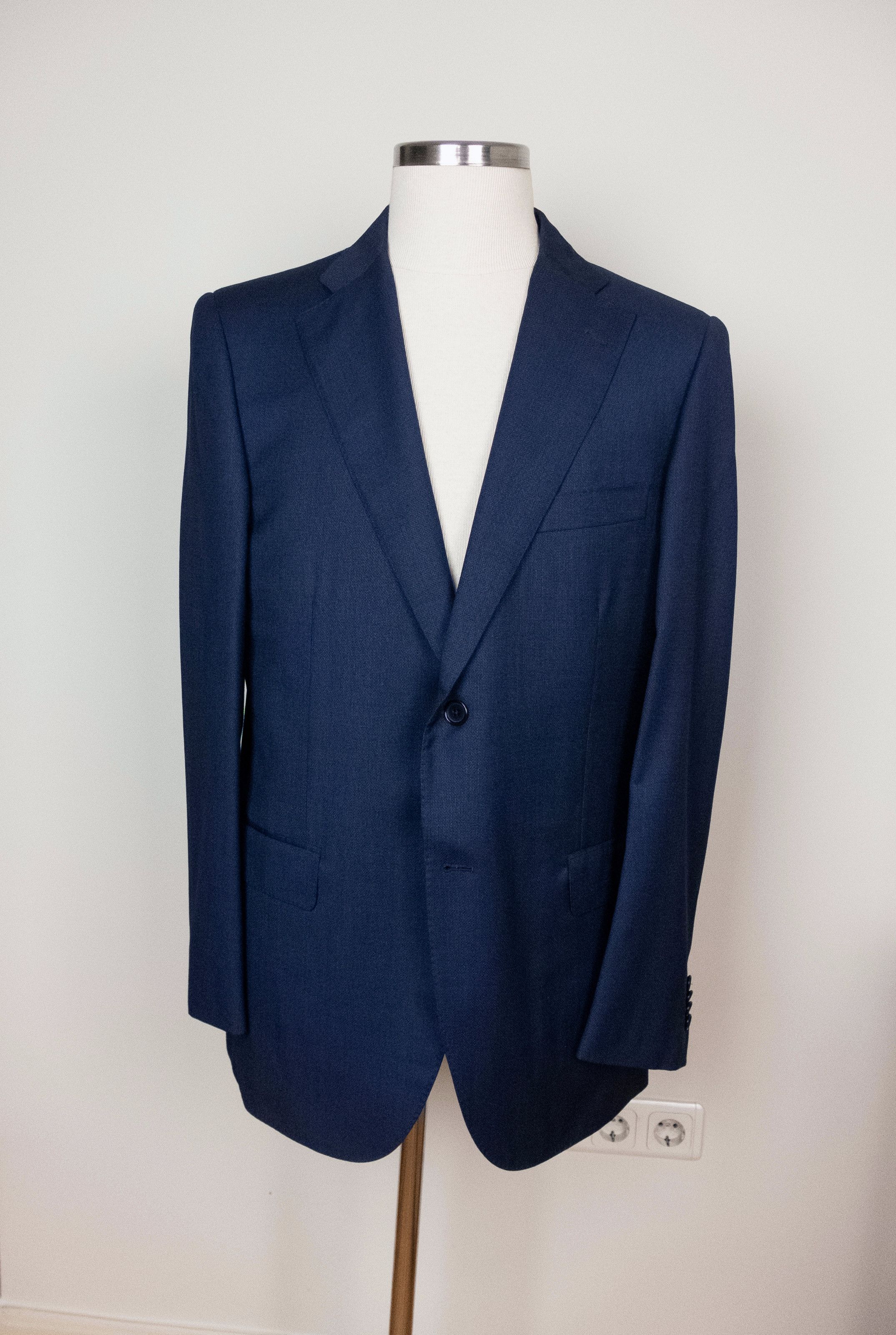 CARUSO NAVY SUIT 42