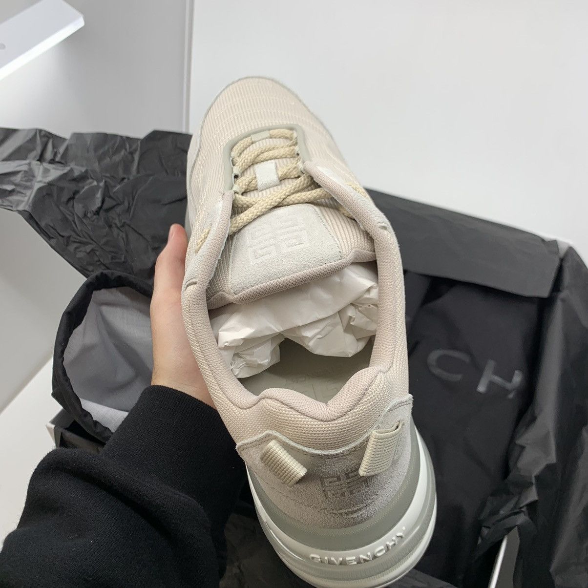 Givenchy Givenchy Men's Light Runner Suede Sneaker Cream Size US 10 / EU 43 - 9 Thumbnail