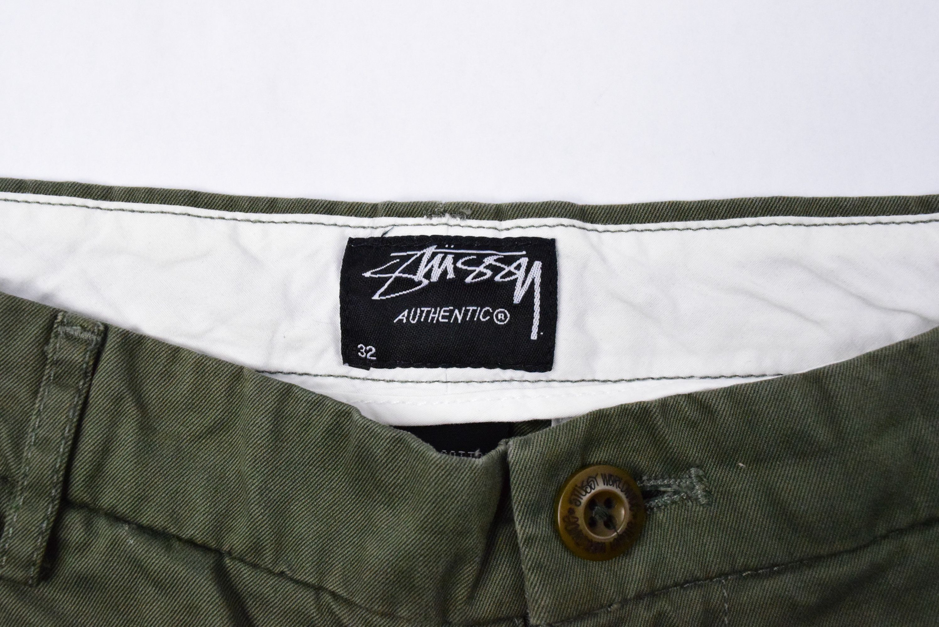 2007 stussy x Futura atom logo chino shorts
