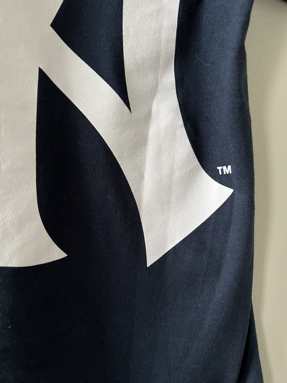 New York Yankees × Supreme Supreme New York Yankees Box Logo Tee Size US S / EU 44-46 / 1 - 7 Thumbnail