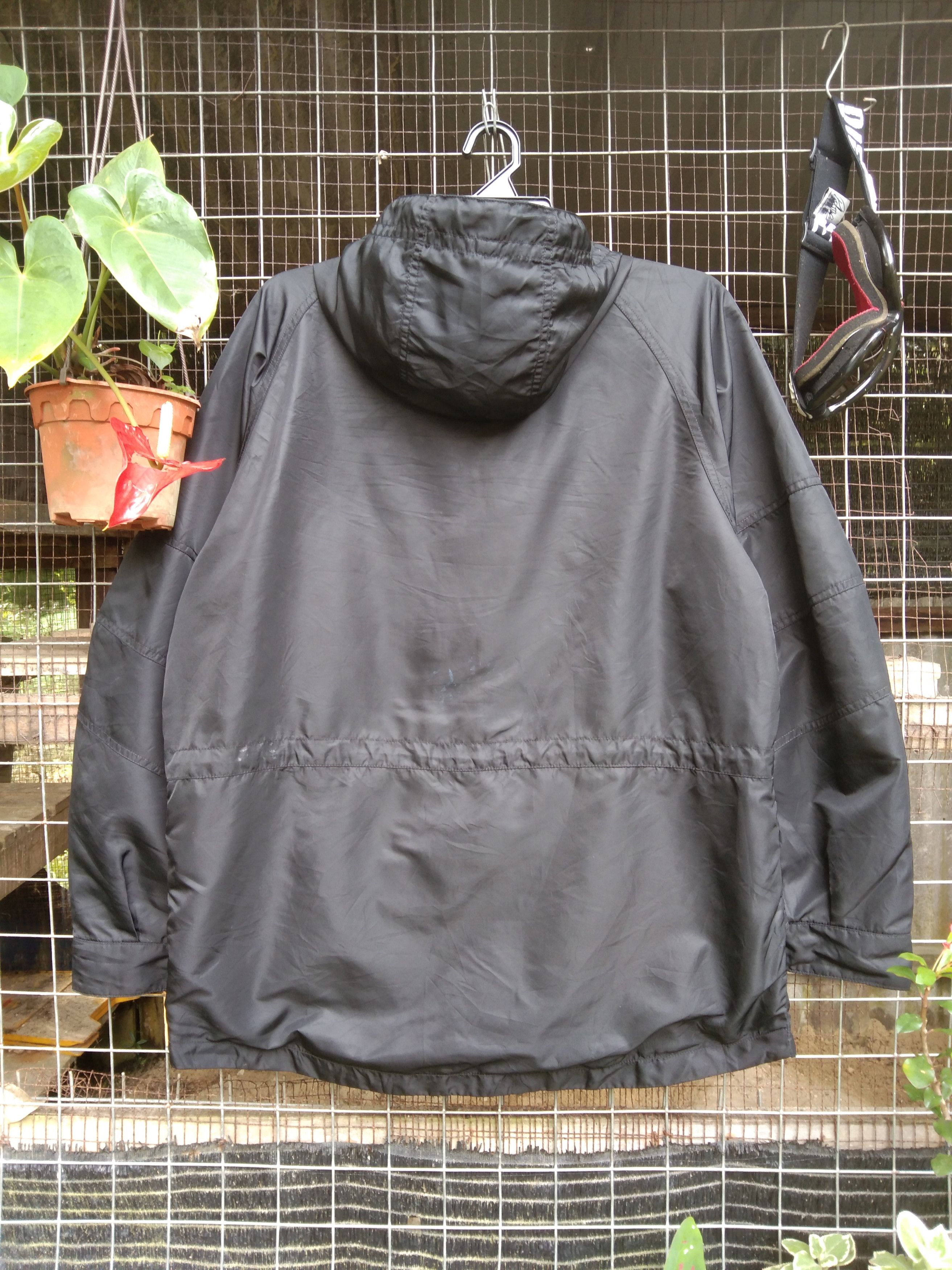Airwalk × Japanese Brand AIRWALK MEN'S LIGHT JACKET WATERPROOF Size US M / EU 48-50 / 2 - 5 Thumbnail