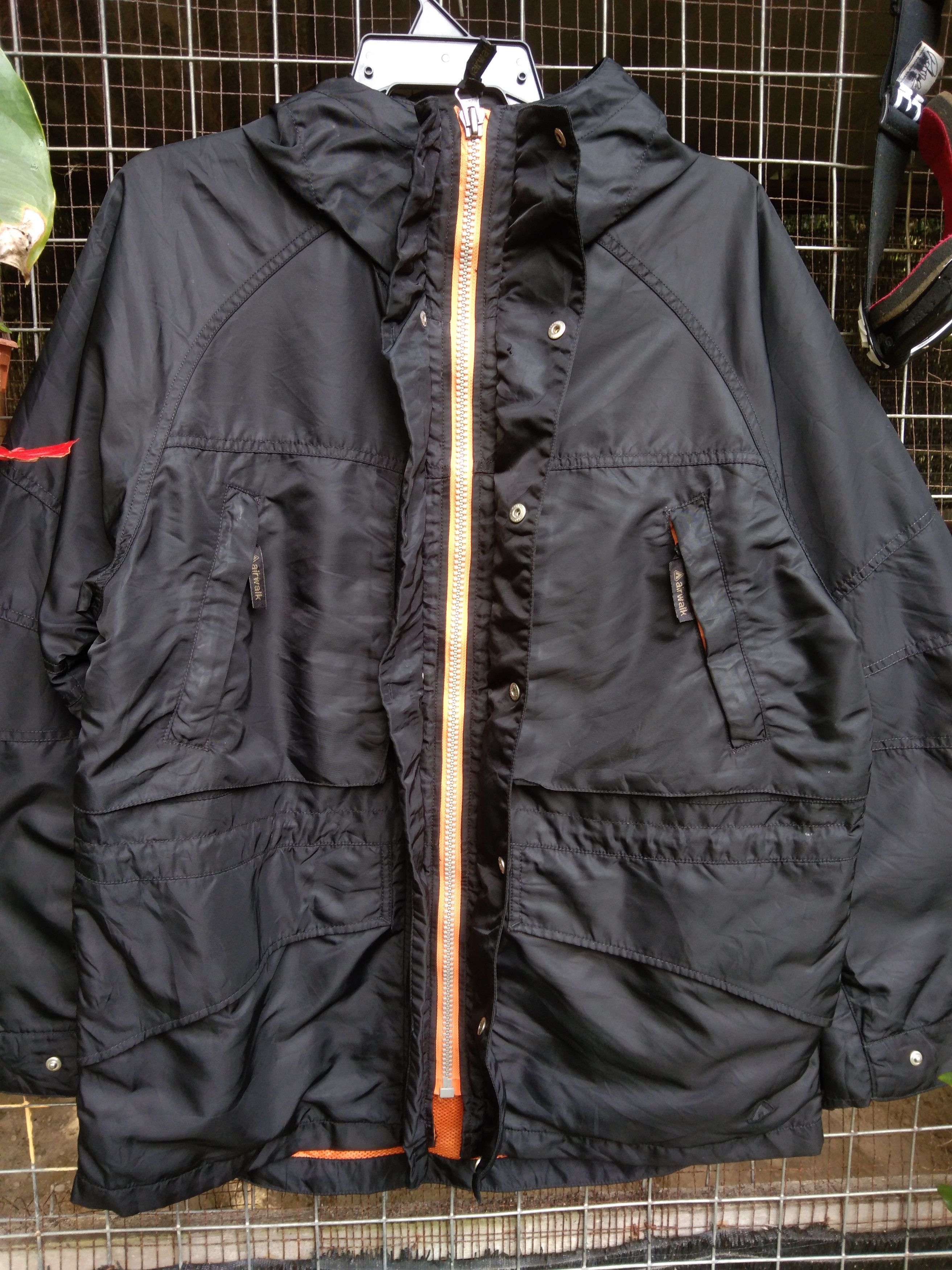 Airwalk × Japanese Brand AIRWALK MEN'S LIGHT JACKET WATERPROOF Size US M / EU 48-50 / 2 - 7 Thumbnail